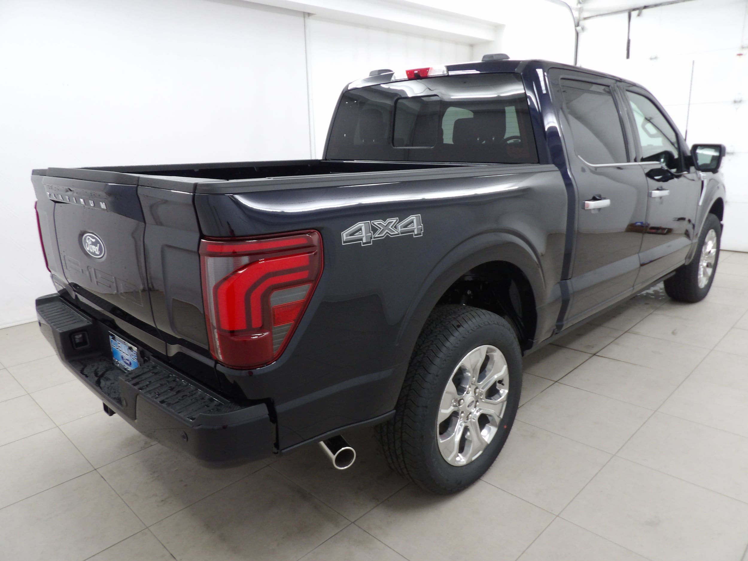 2026 Ford F-150 Platinum - Photo 8