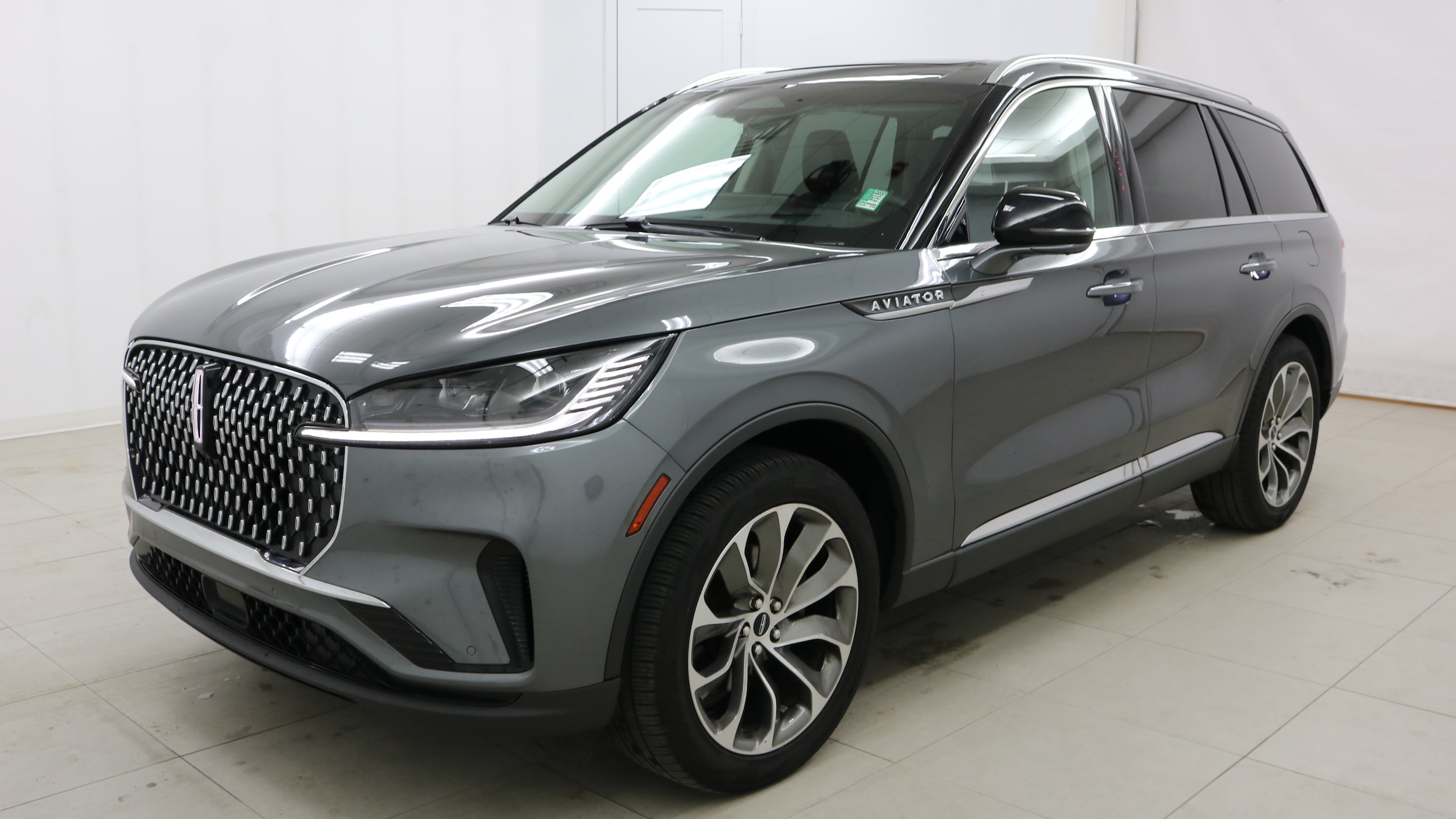 2025 Lincoln Aviator Reserve's photo