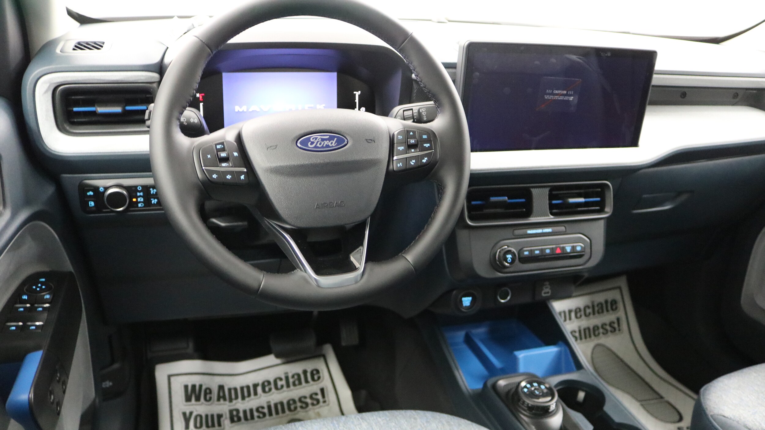 2025 Ford Maverick XLT photo 2