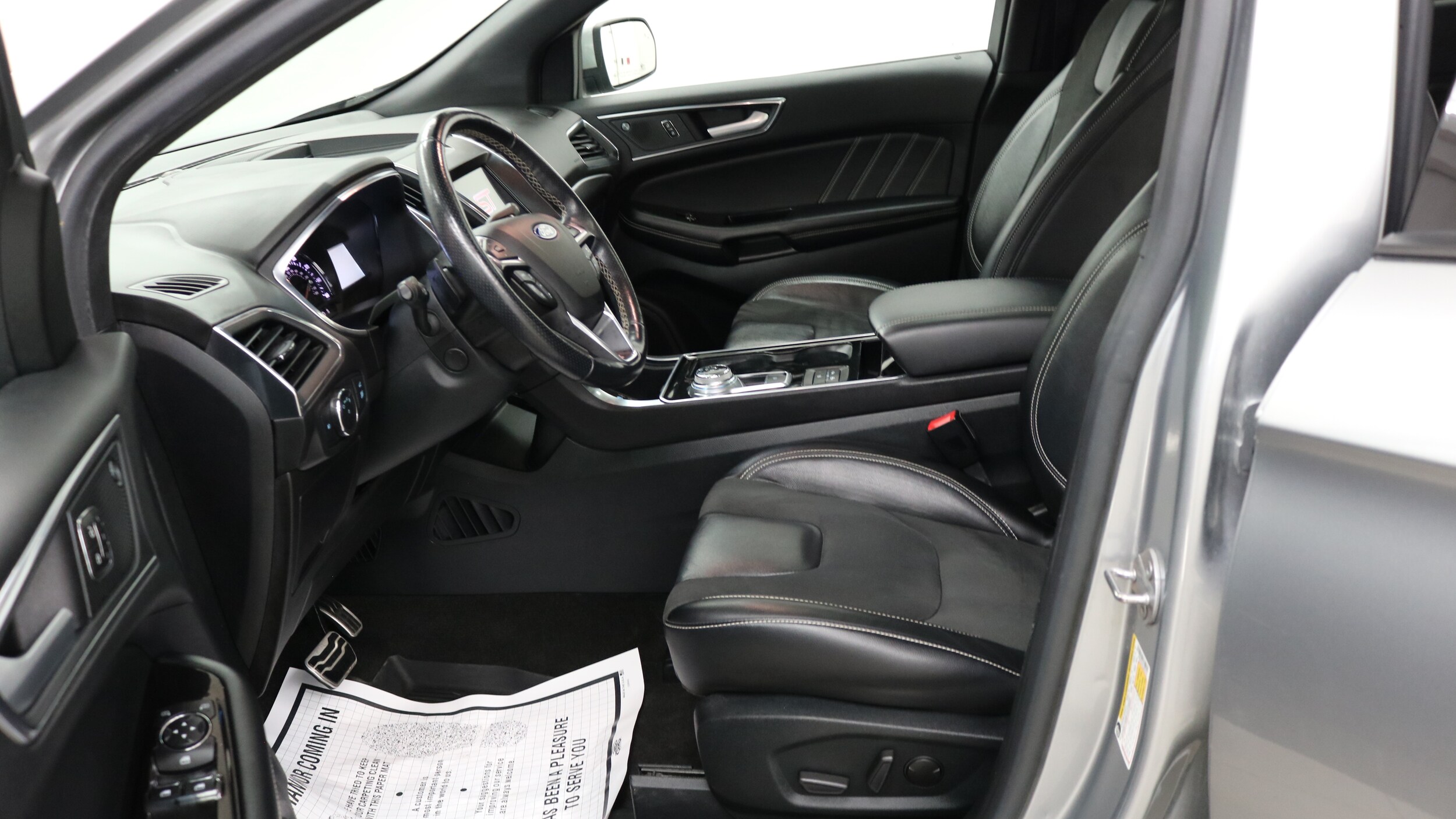 2020 Ford Edge ST photo 3