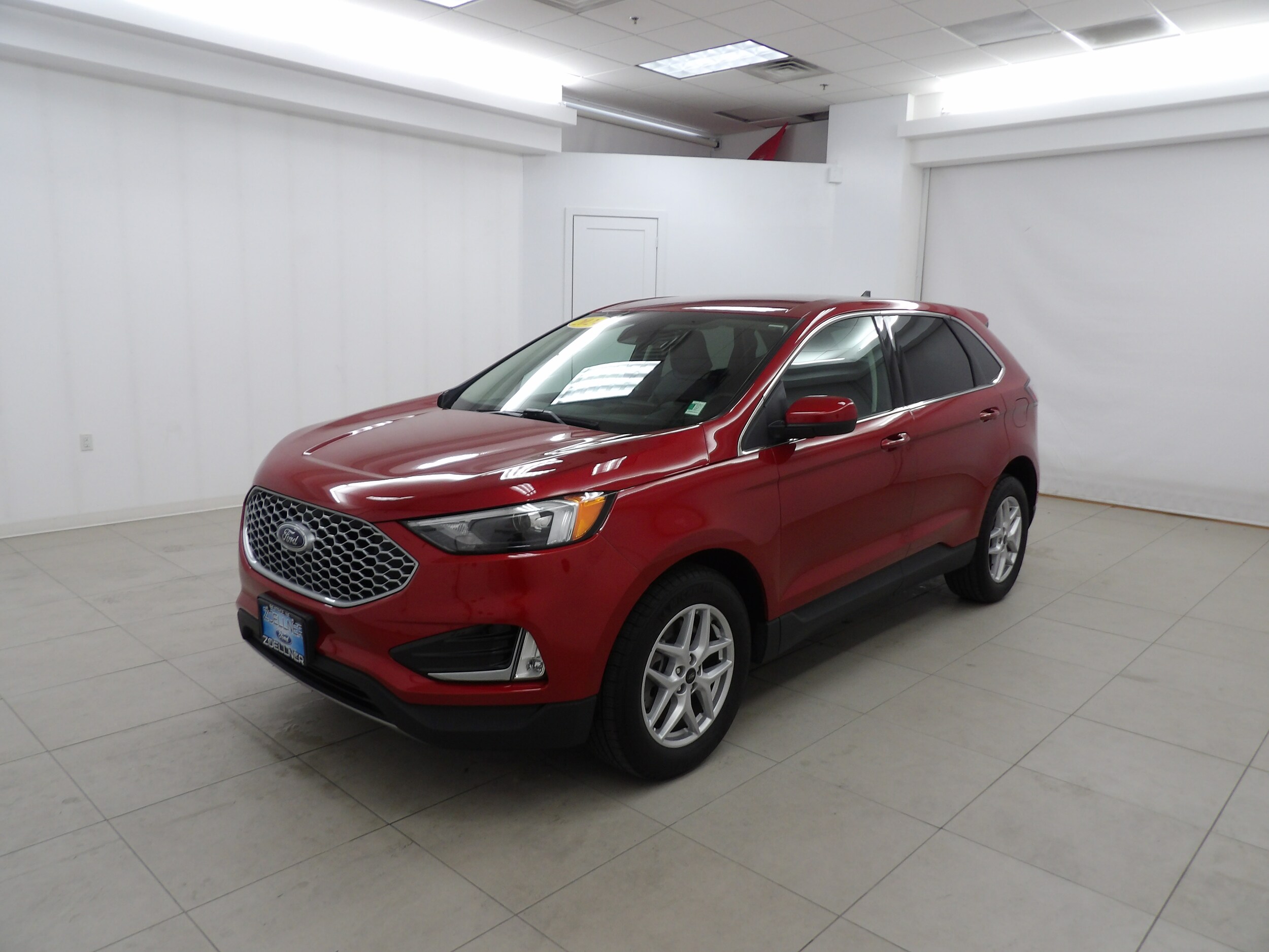 2024 Ford Edge SEL AWD's photo