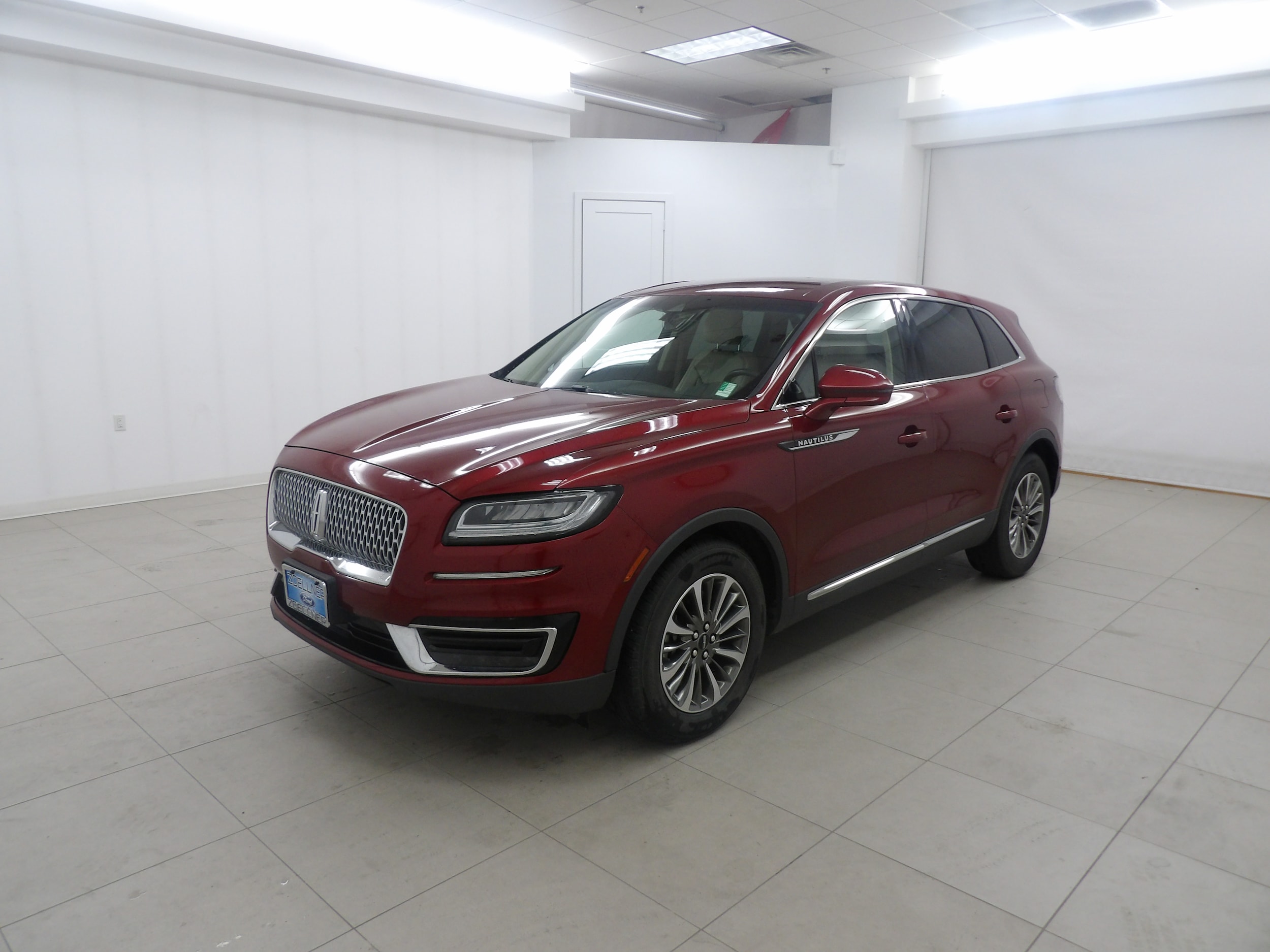 2019 Lincoln Nautilus Select