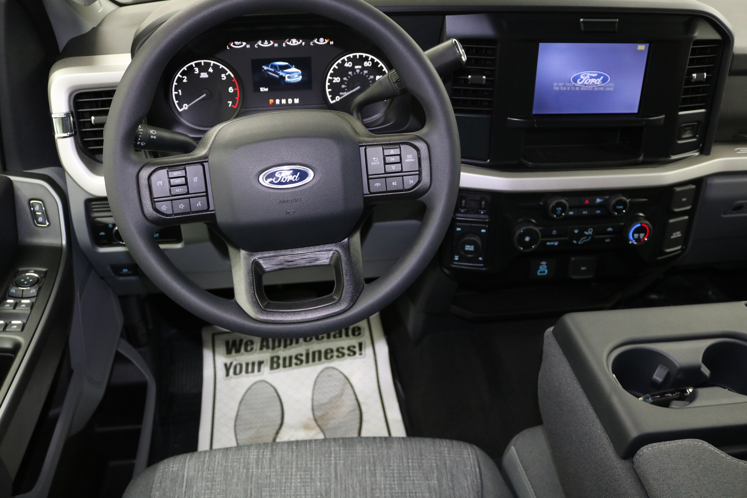 2026 Ford F-250 XLT photo 4