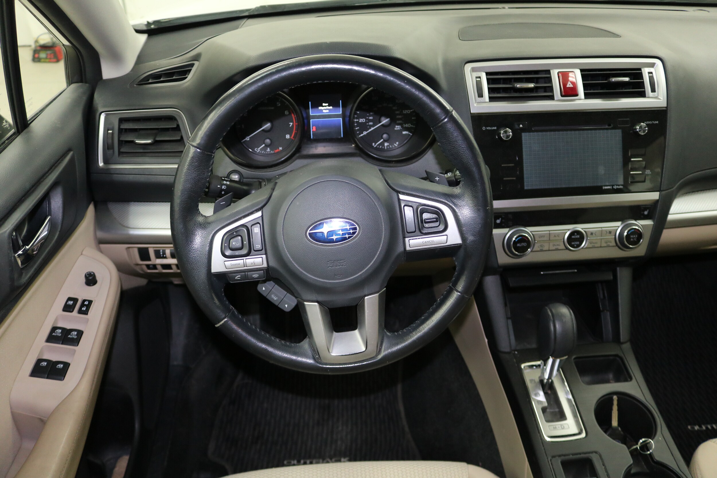 2015 Subaru Outback 2.5i Premium photo 4
