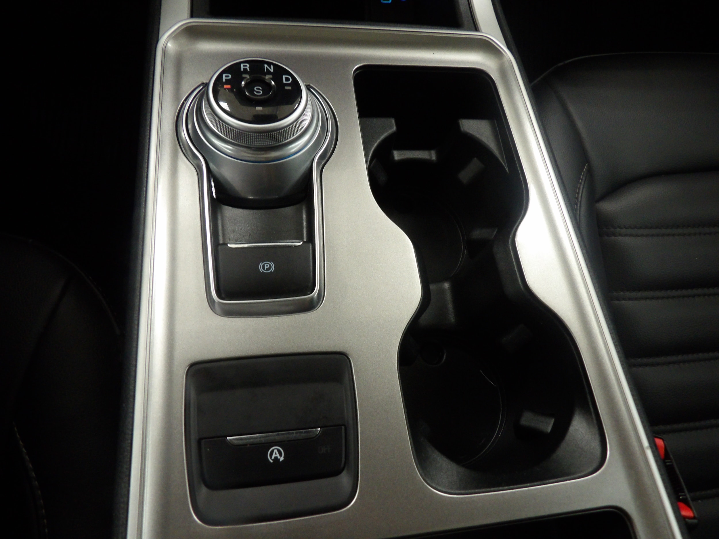 2024 Ford Edge SEL - Photo 23