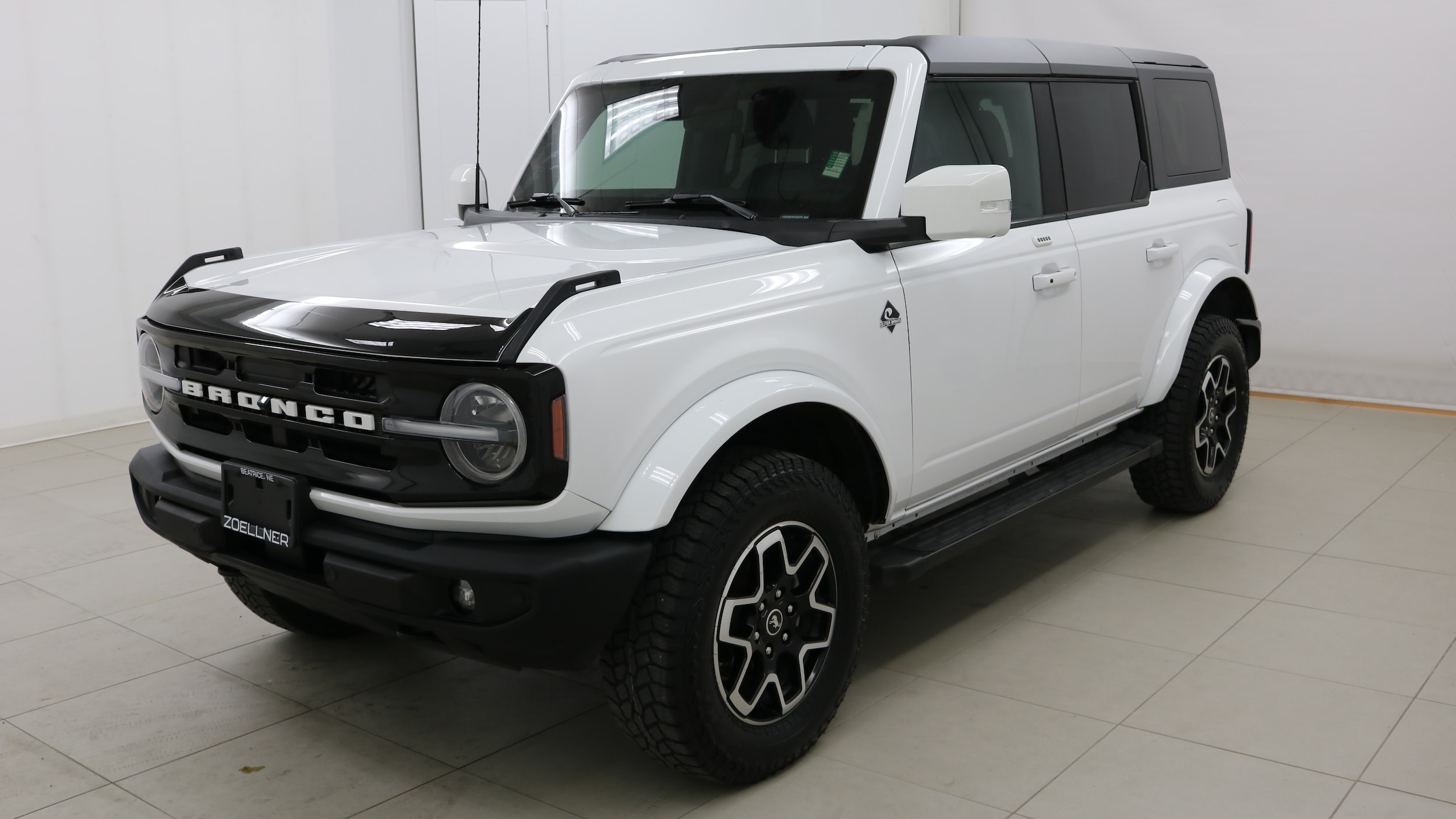 2023 Ford Bronco 4-Door Outer Banks's photo