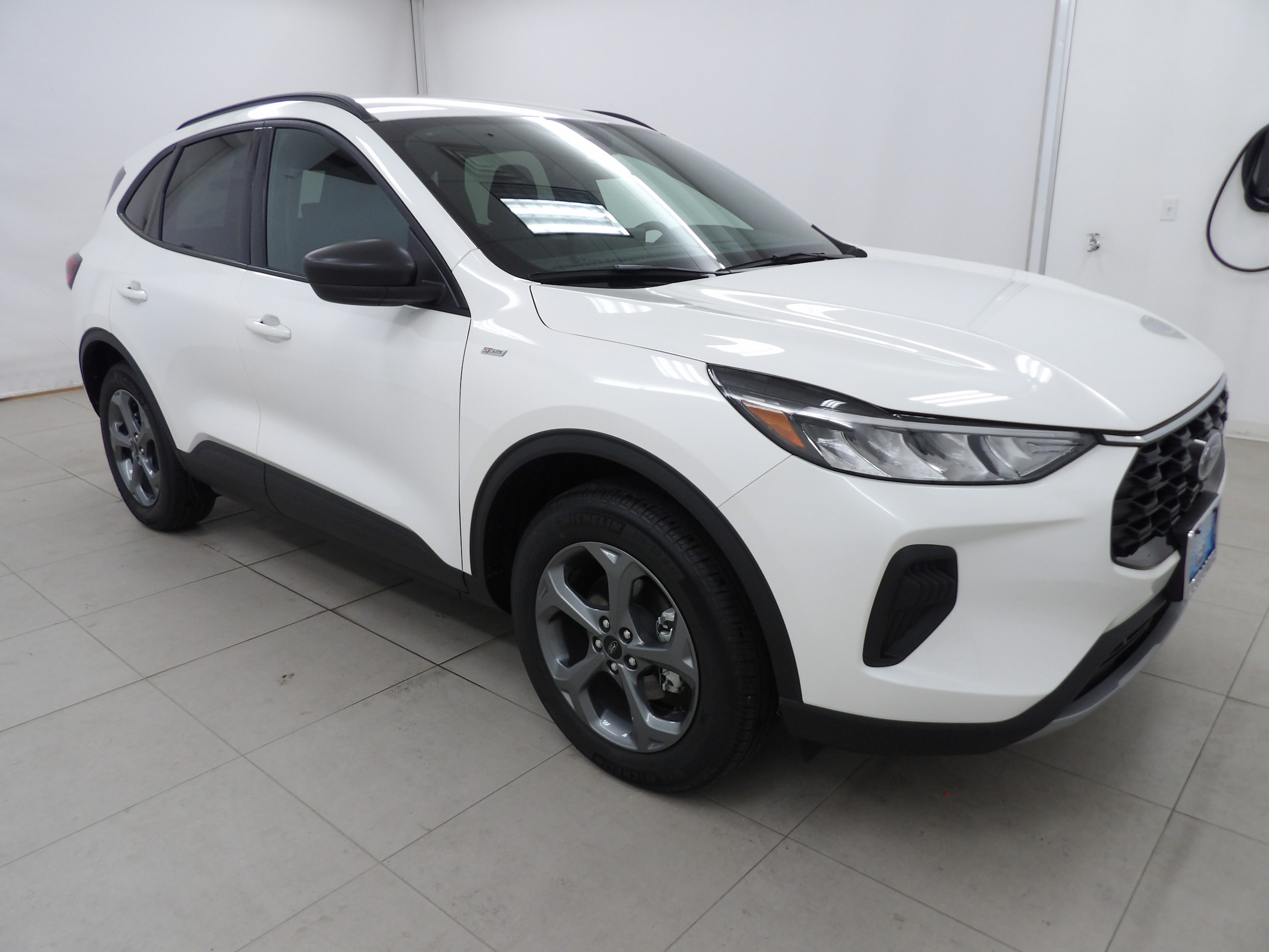 2026 Ford Escape ST-Line - Photo 9