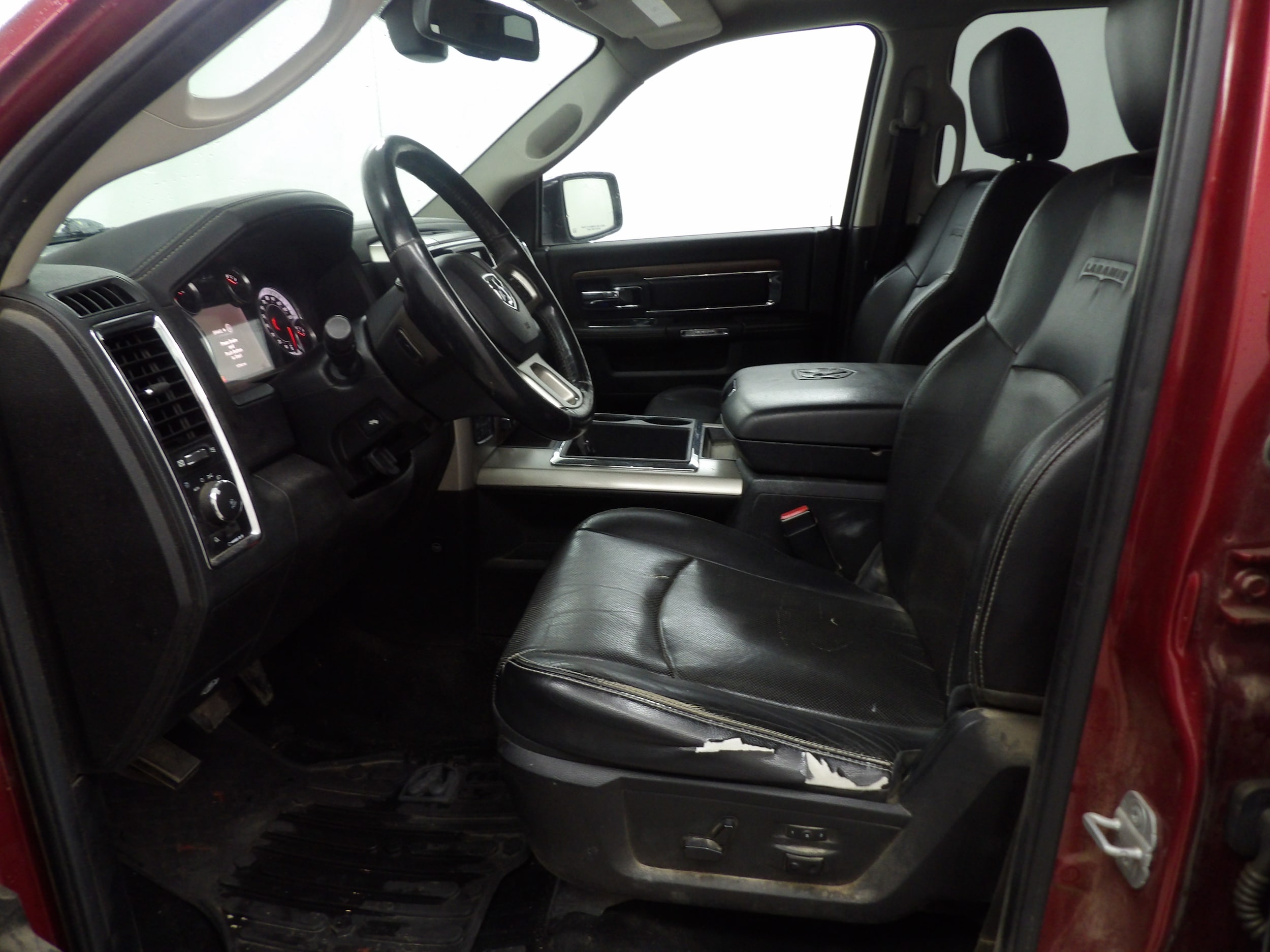 Used 2014 RAM Ram 1500 Pickup Laramie with VIN 1C6RR7NT2ES179069 for sale in Beatrice, NE