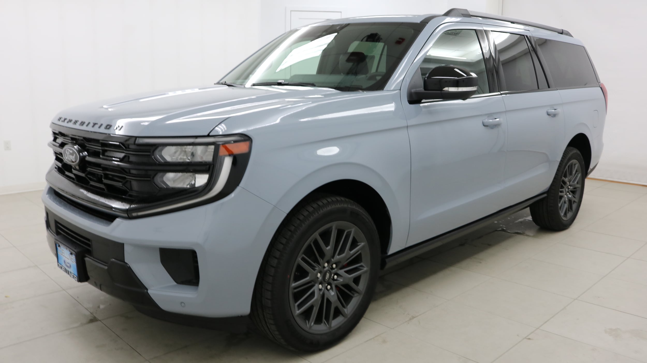 2025 Ford Expedition Platinum's photo