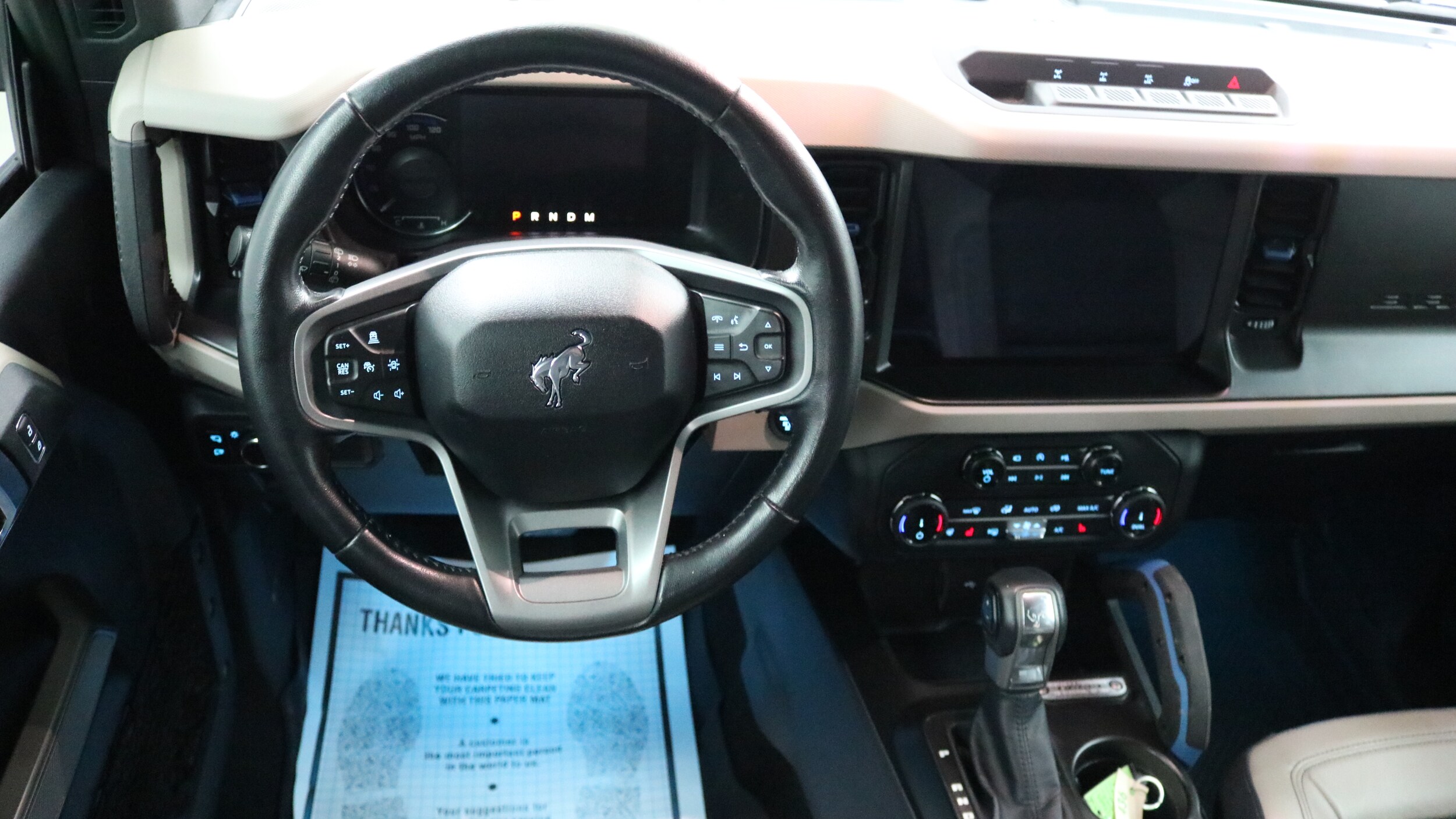 2022 Ford Bronco Wildtrak photo 2