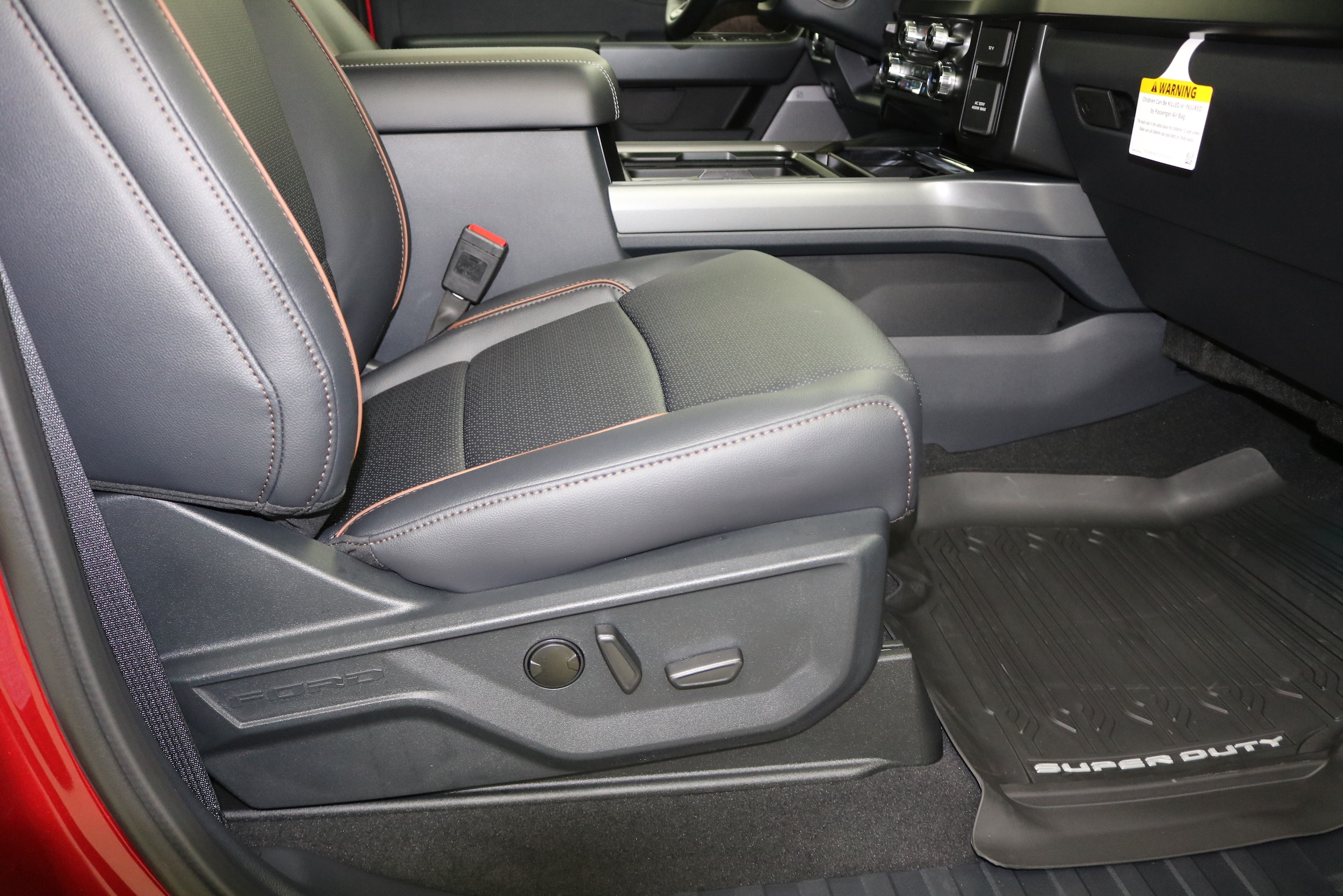 2026 Ford F-350 Super Duty Lariat - Photo 30