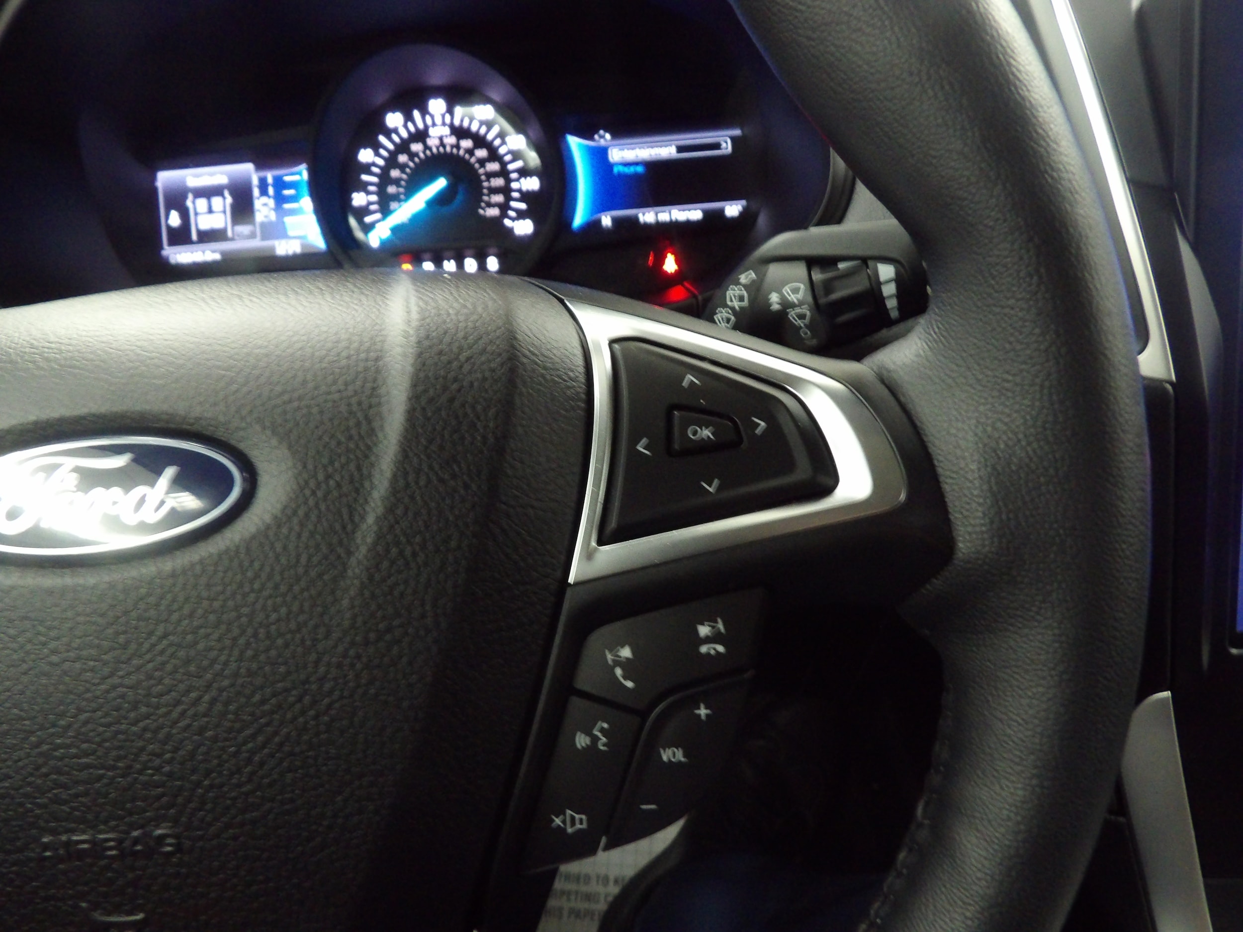 2024 Ford Edge SEL - Photo 16