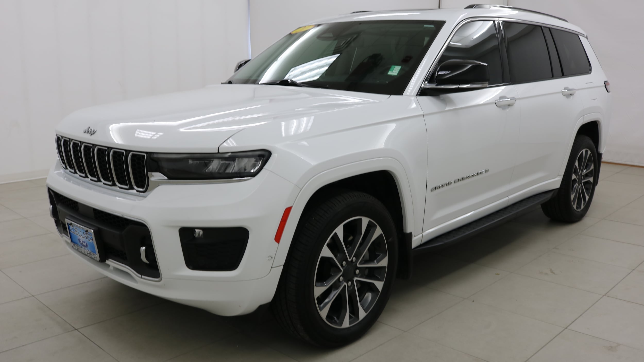 2021 Jeep Grand Cherokee L Overland's photo