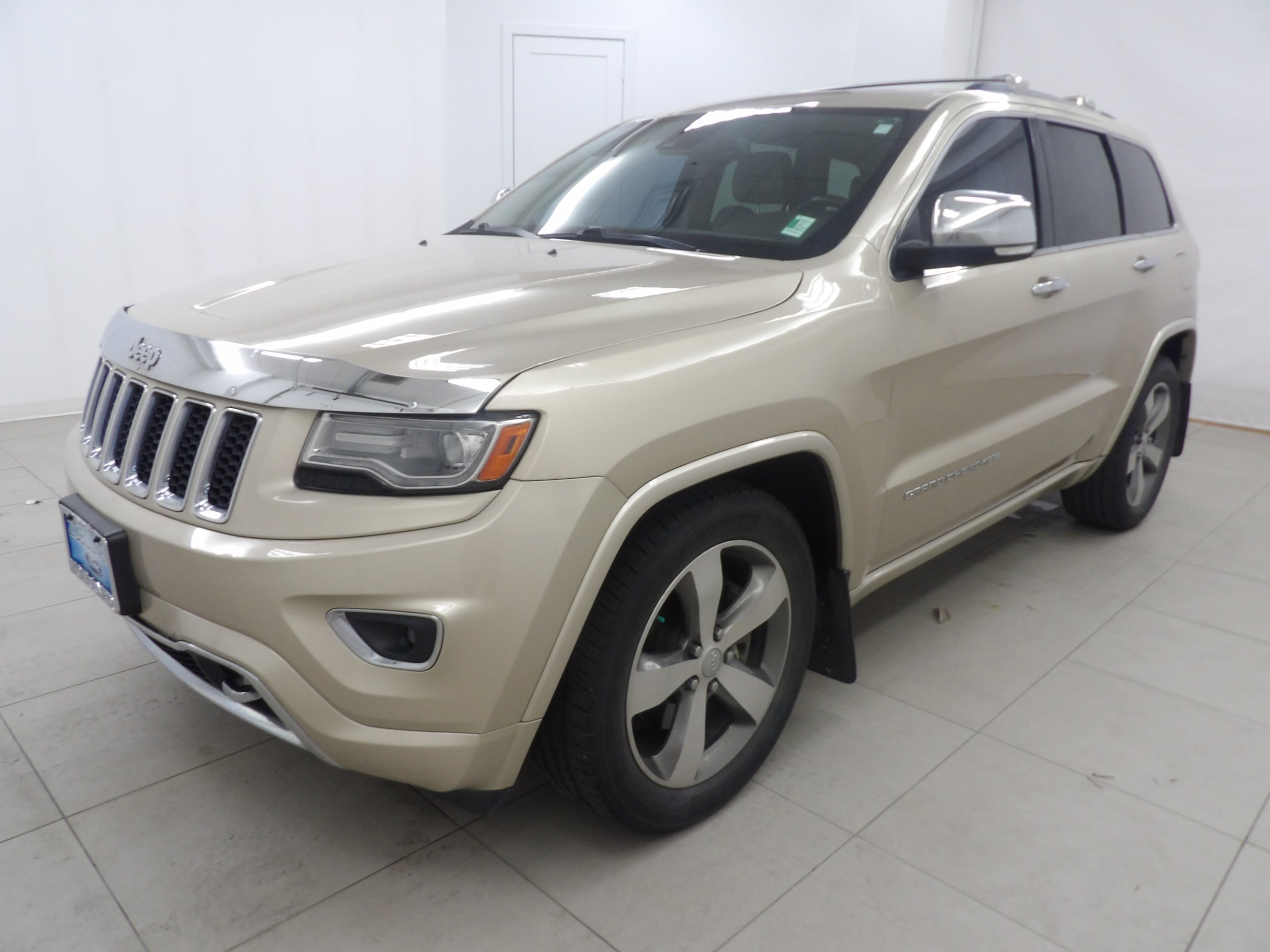 2014 Jeep Grand Cherokee Overland 4WD's photo