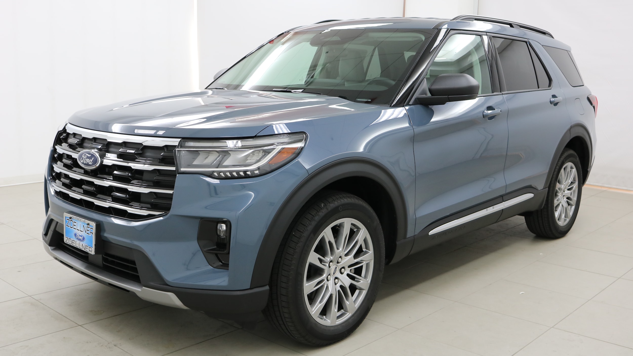 2025 Ford Explorer SUV 