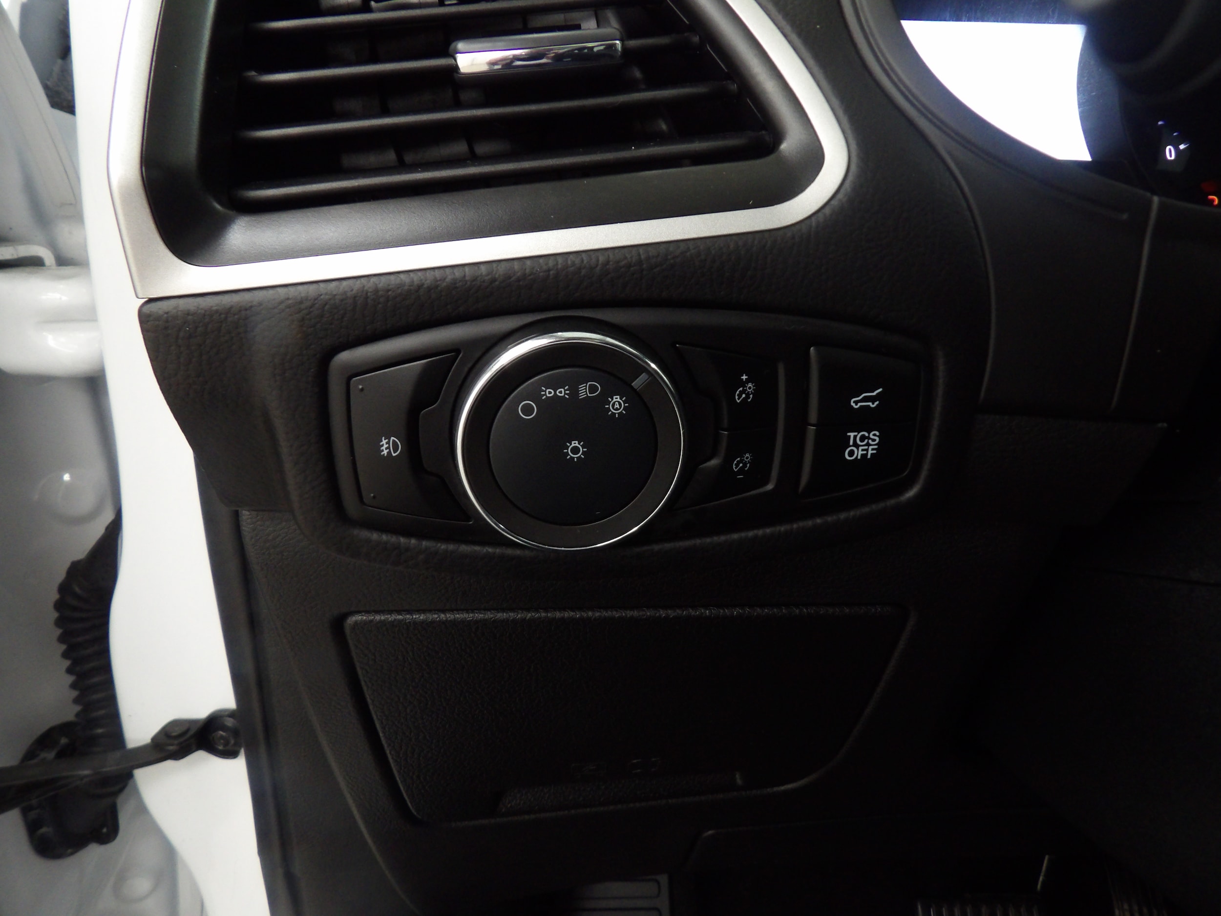 2024 Ford Edge SEL - Photo 15