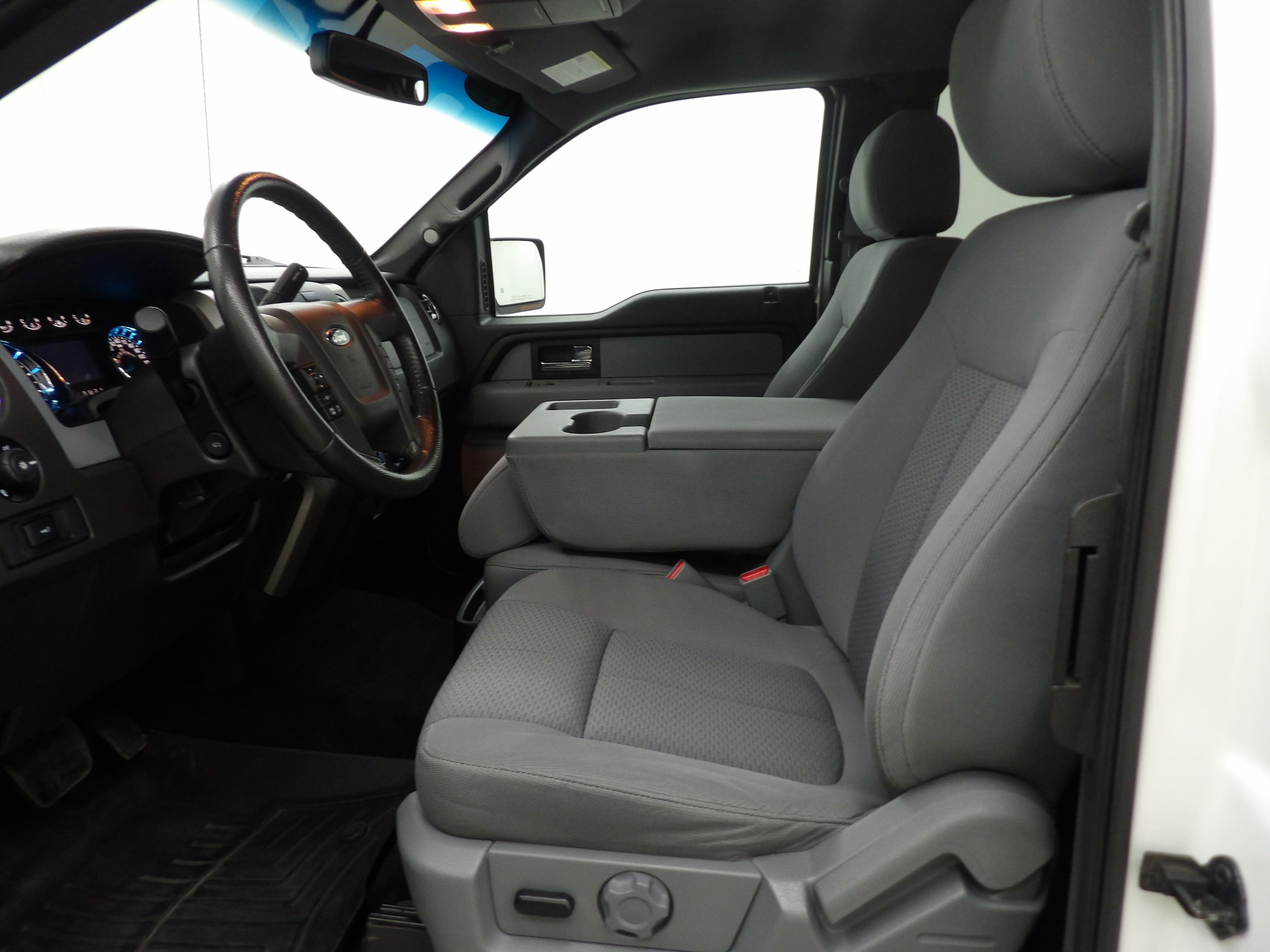 Used 2014 Ford F-150 XLT with VIN 1FTFX1EF6EKD10643 for sale in Beatrice, NE