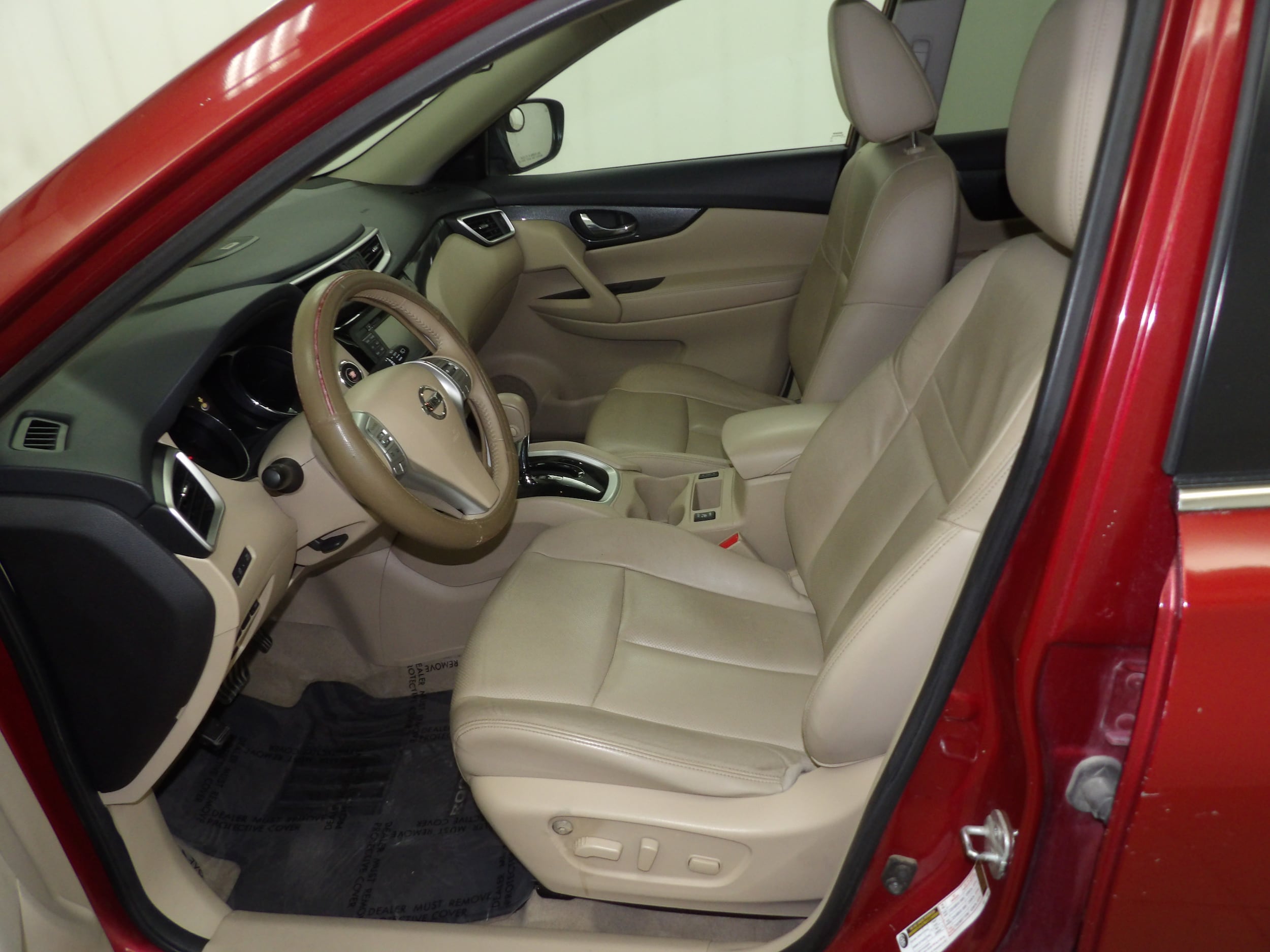 Used 2015 Nissan Rogue SL with VIN 5N1AT2MV5FC783641 for sale in Beatrice, NE