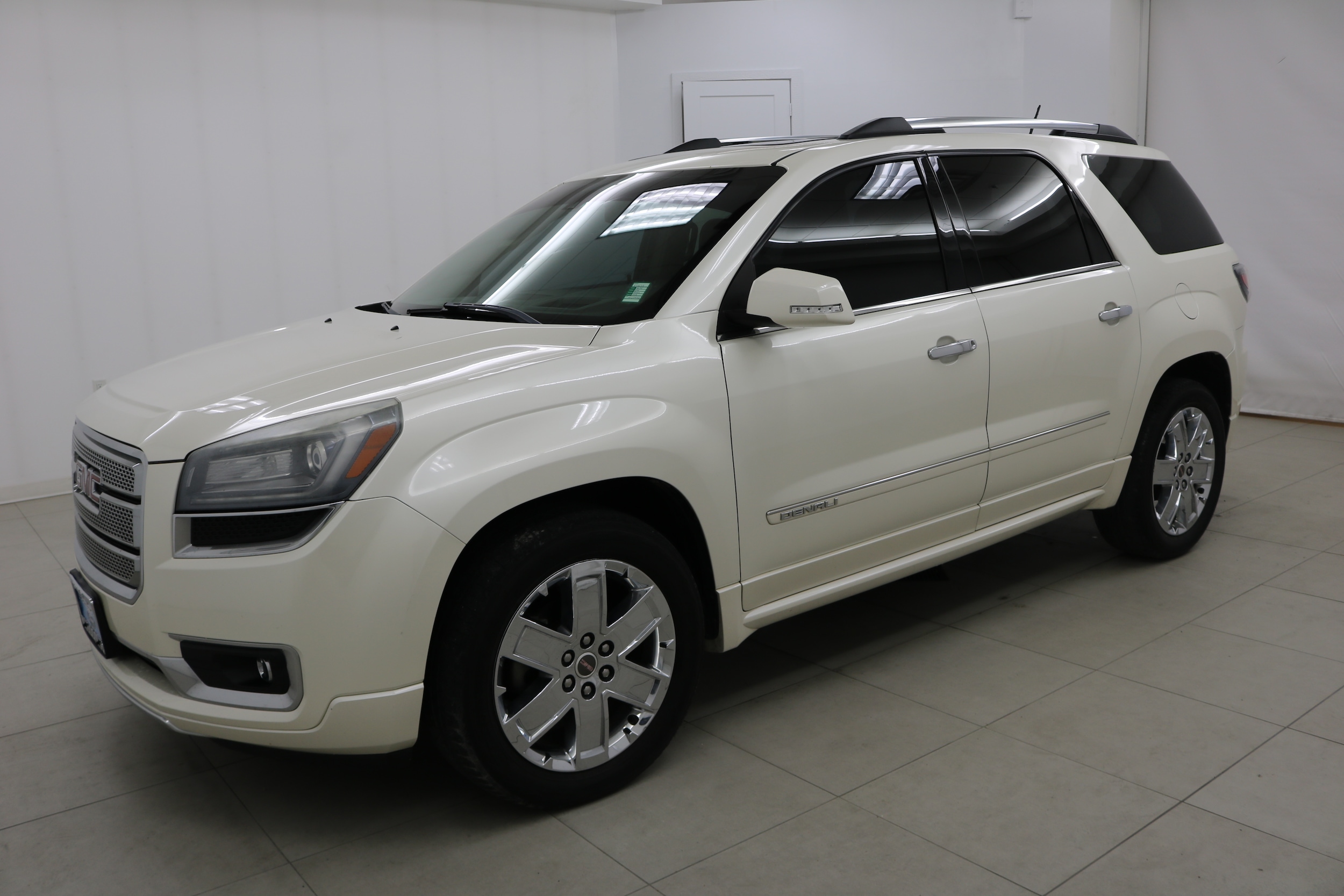 2015 GMC Acadia Denali's photo