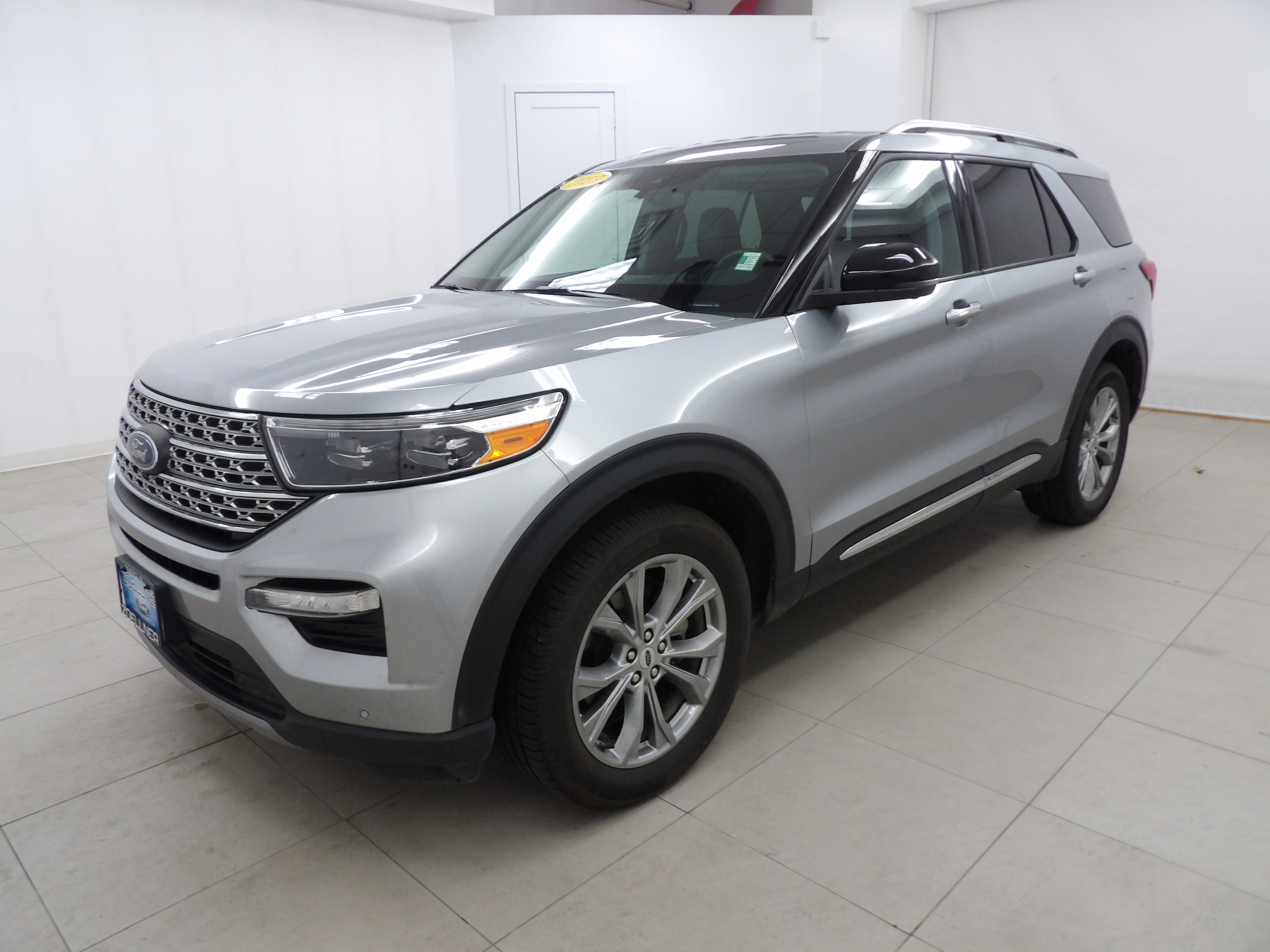2023 Ford Explorer Limited High Package 4WD's photo