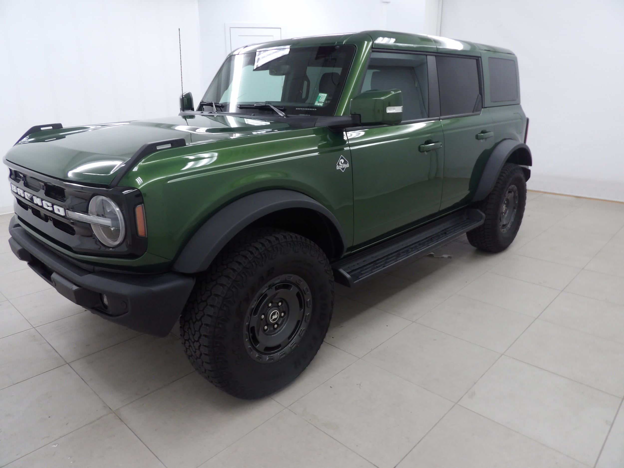 2025 Ford Bronco 4-Door Outer Banks