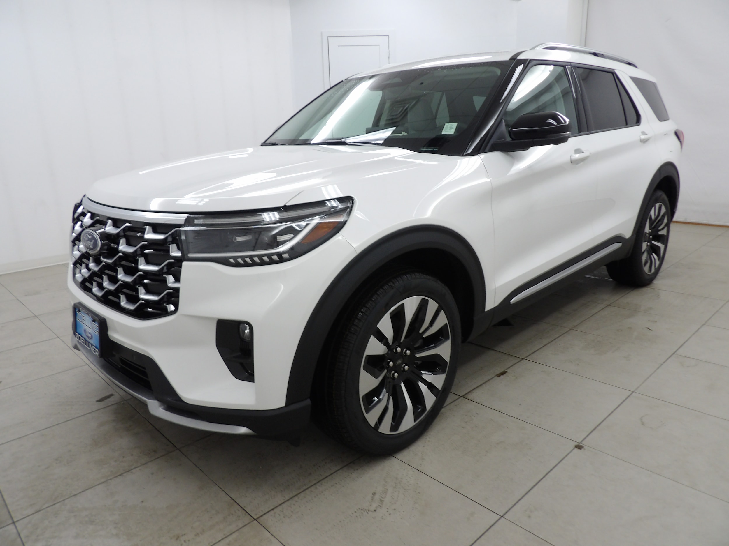 2026 Ford Explorer Platinum 4WD's photo