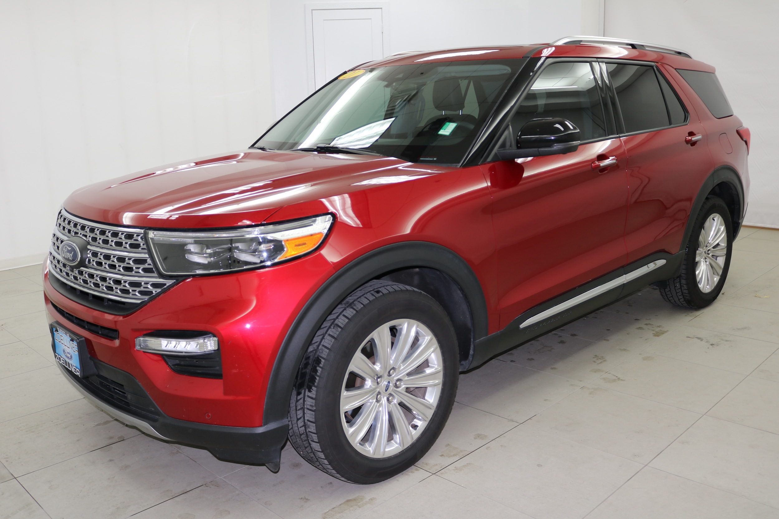 2021 Ford Explorer Limited's photo