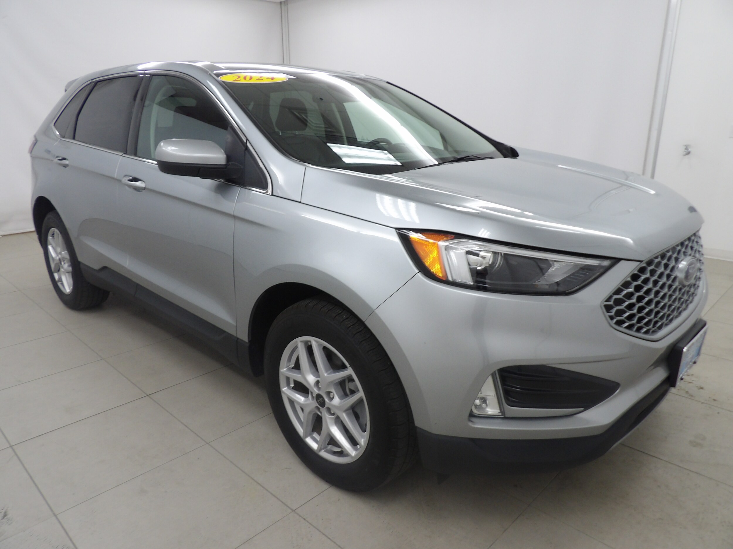 2024 Ford Edge SEL - Photo 9