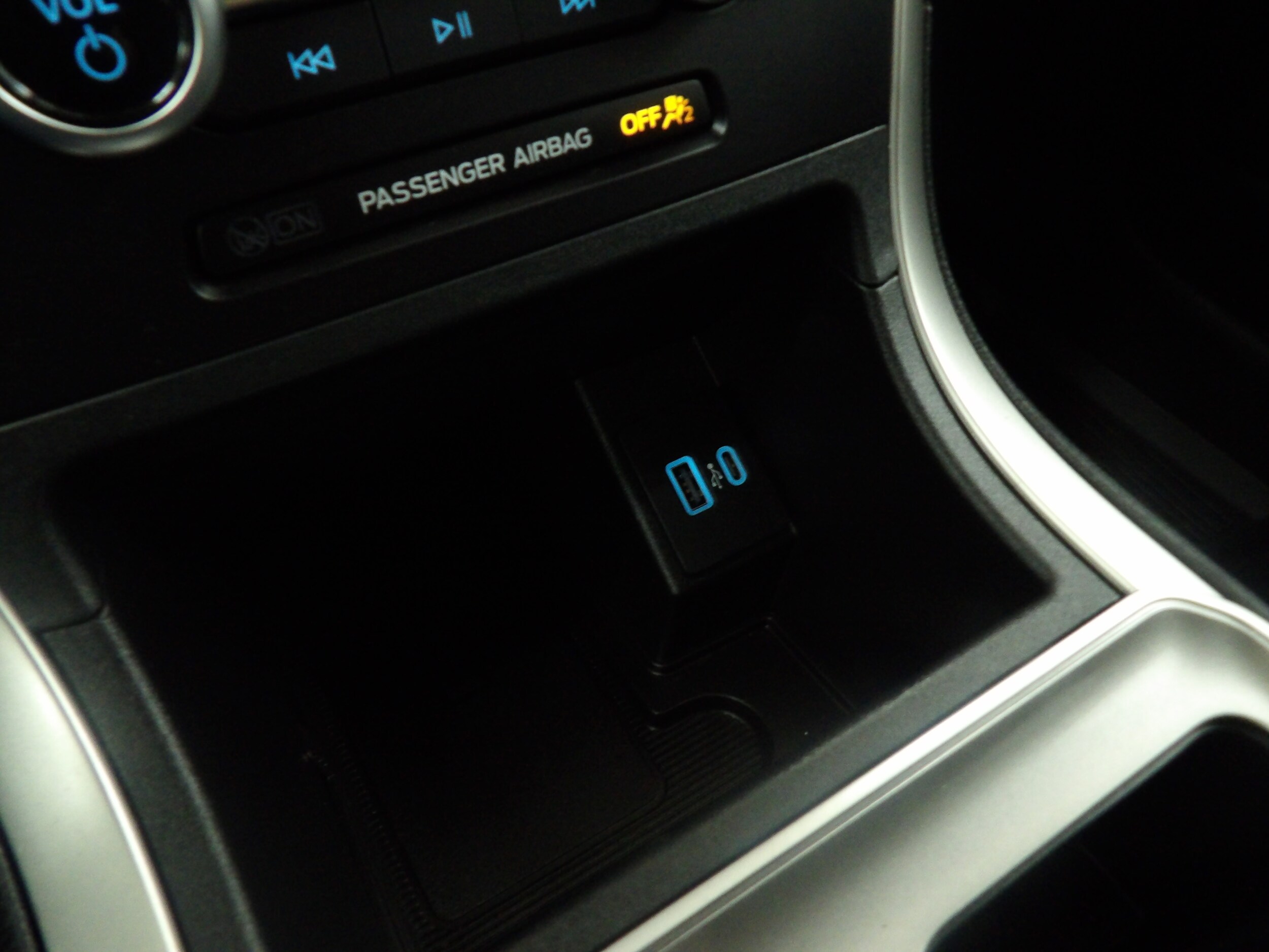 2024 Ford Edge SEL - Photo 21