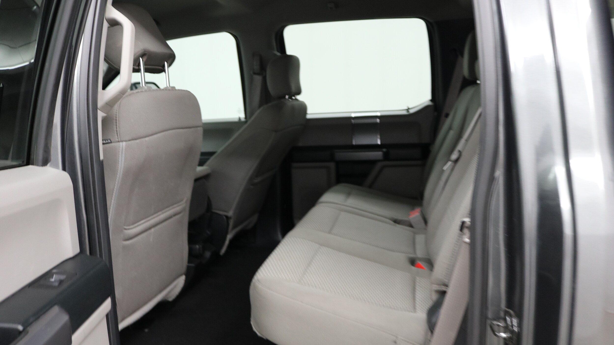 2019 Ford F-350 XLT photo 3