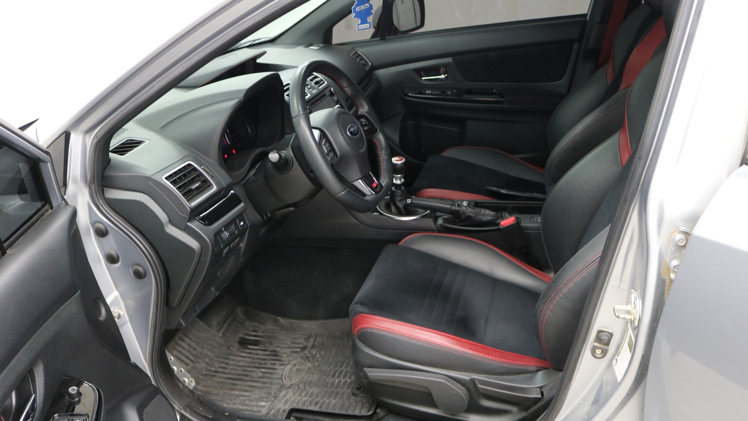 2020 Subaru WRX STI photo 3