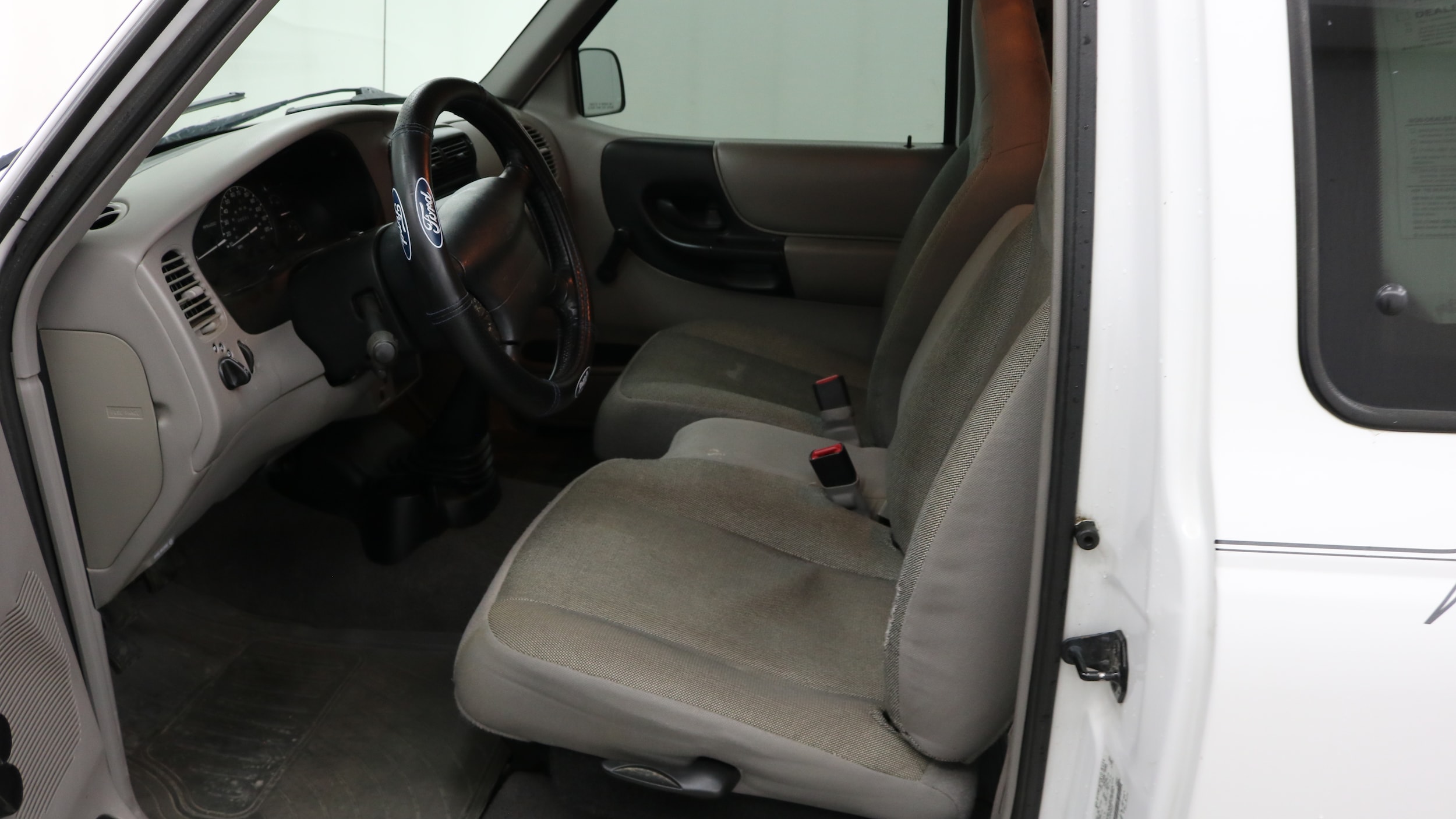 Used 2000 Ford Ranger XLT with VIN 1FTZR15V1YPA73002 for sale in Beatrice, NE