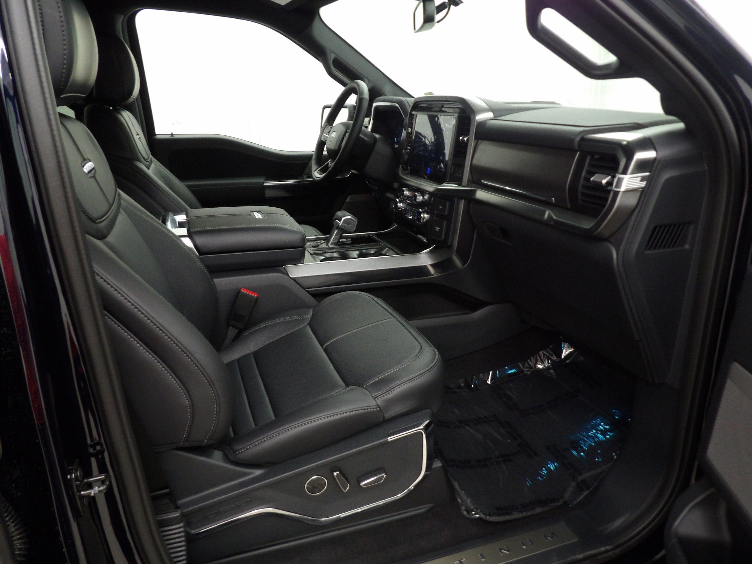 2026 Ford F-150 Platinum - Photo 25