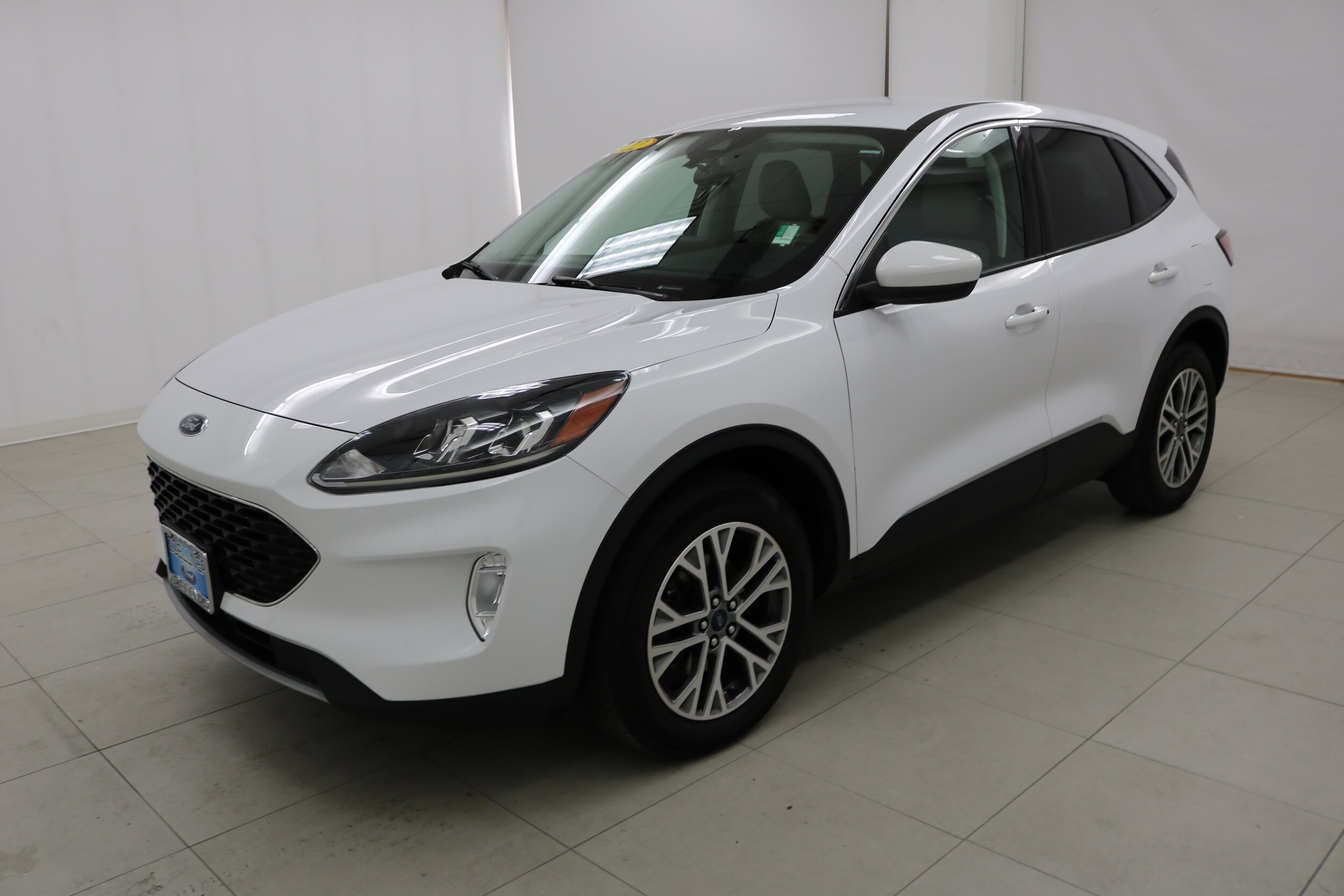 2022 Ford Escape SEL's photo