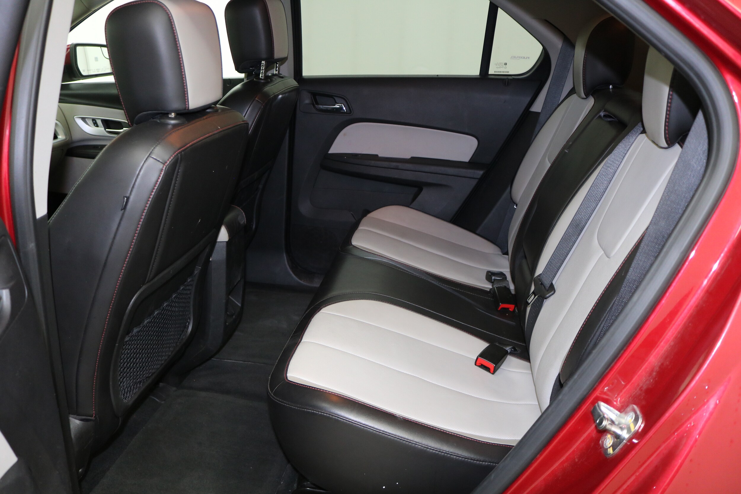 2012 Chevrolet Equinox photo 3