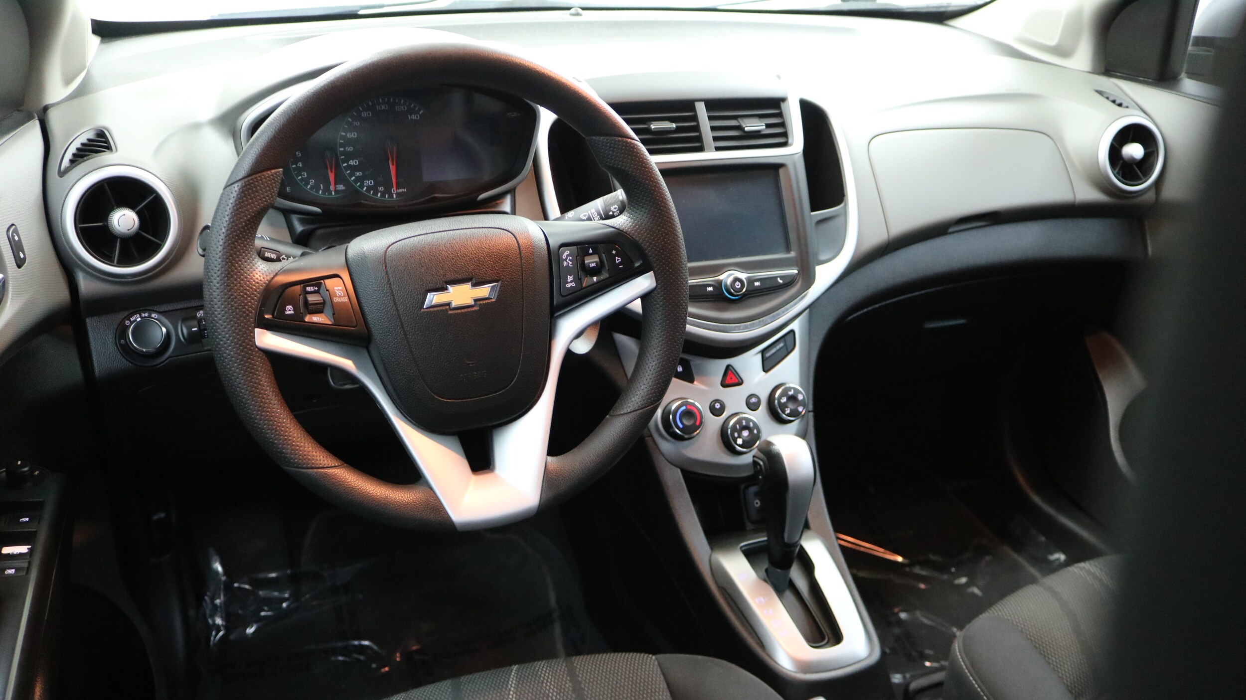 2017 Chevrolet Sonic LT photo 2
