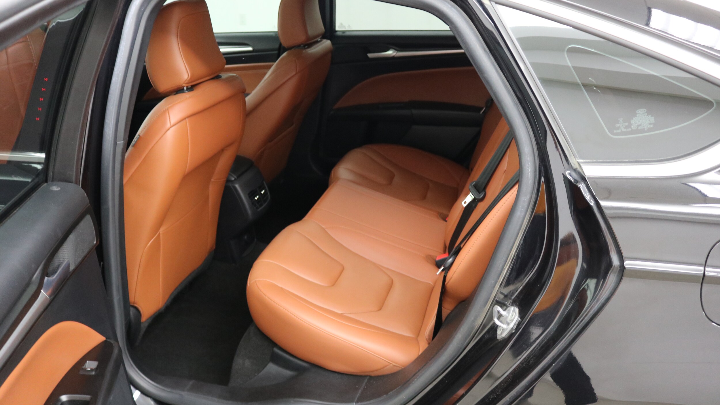 2020 Ford Fusion Titanium photo 3