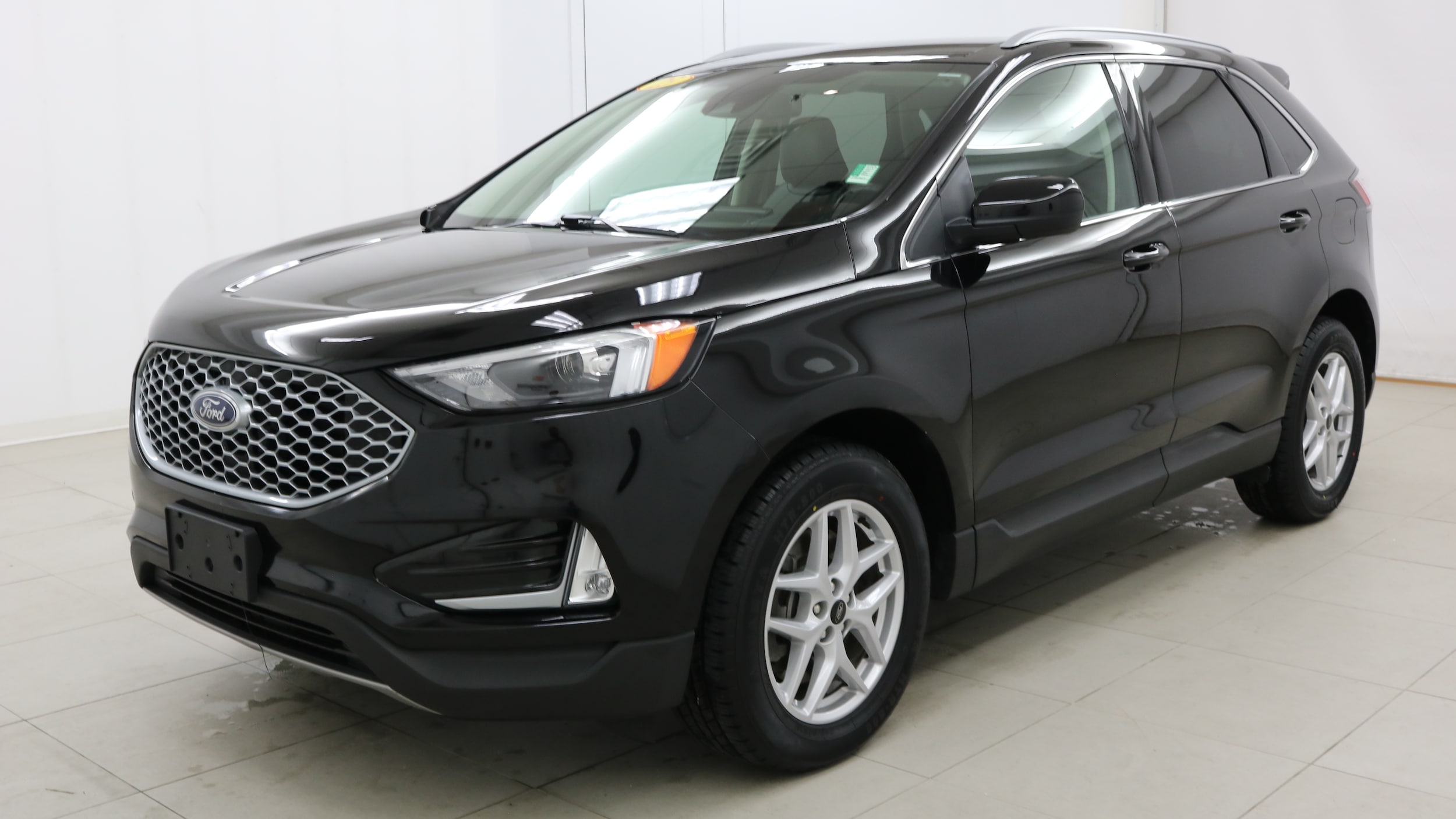 2023 Ford Edge SEL's photo