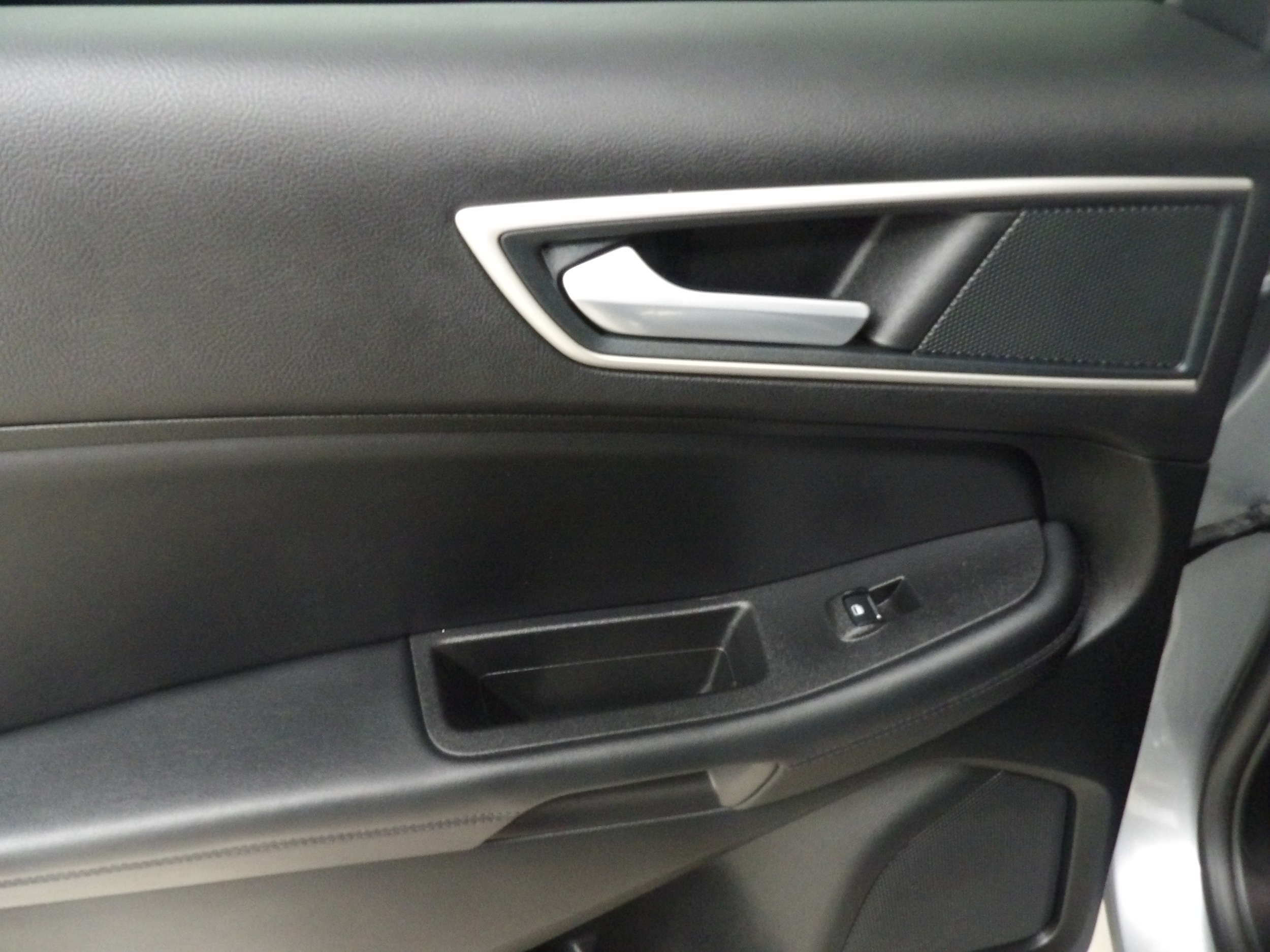 2024 Ford Edge SEL - Photo 26