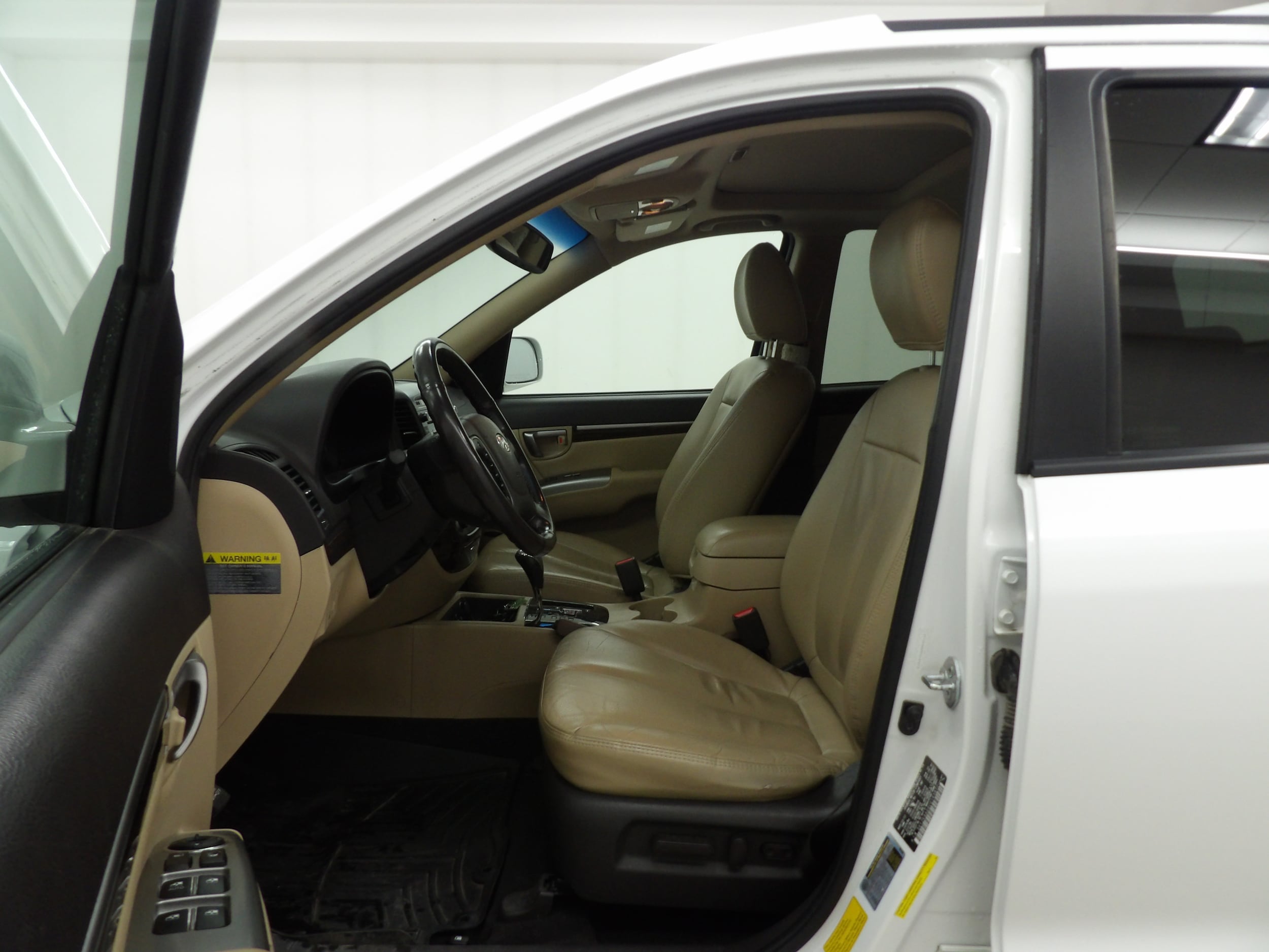 Used 2012 Hyundai Santa Fe Limited with VIN 5XYZK4AG9CG143872 for sale in Beatrice, NE