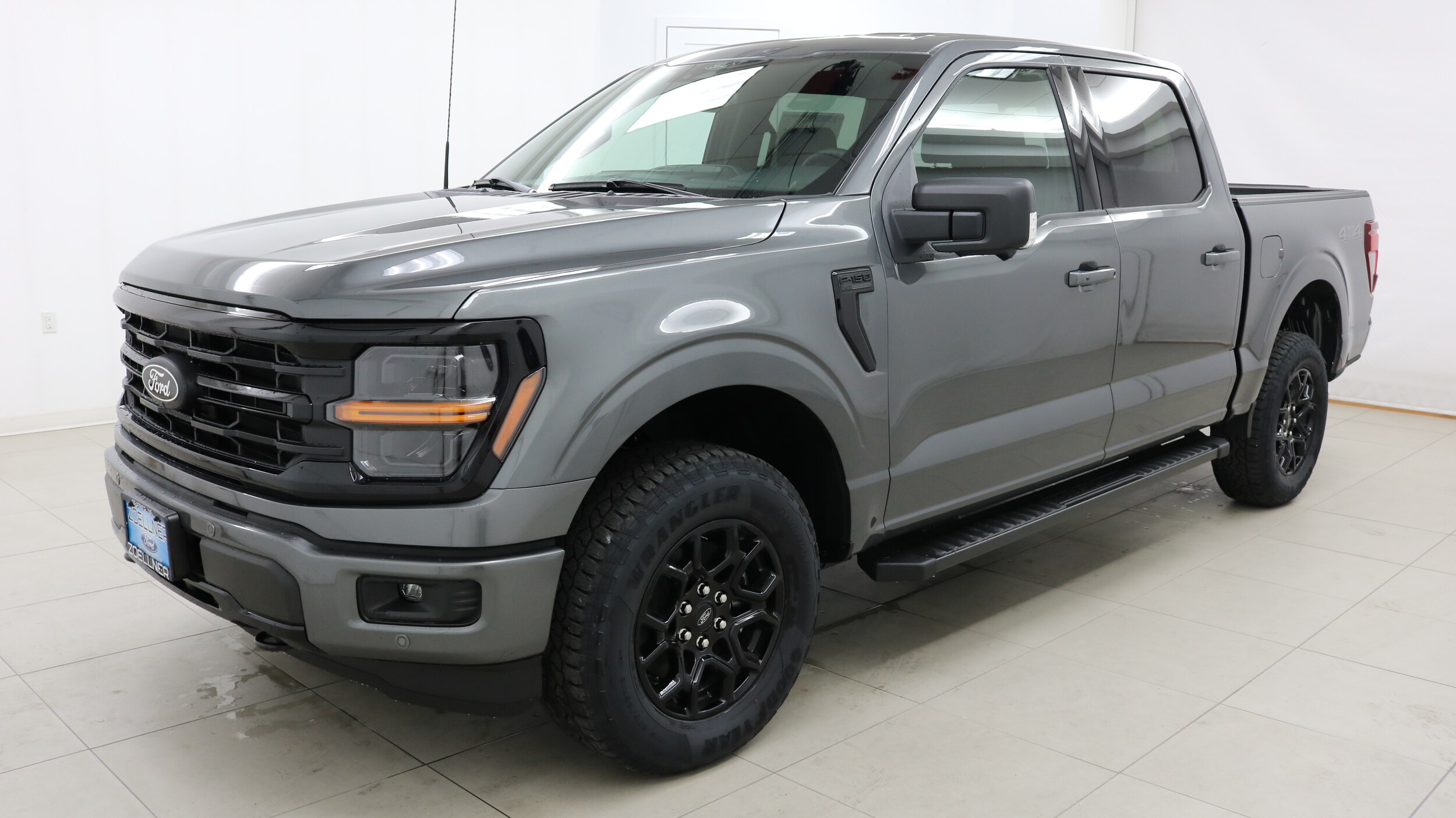 2025 Ford F-150 XLT's photo