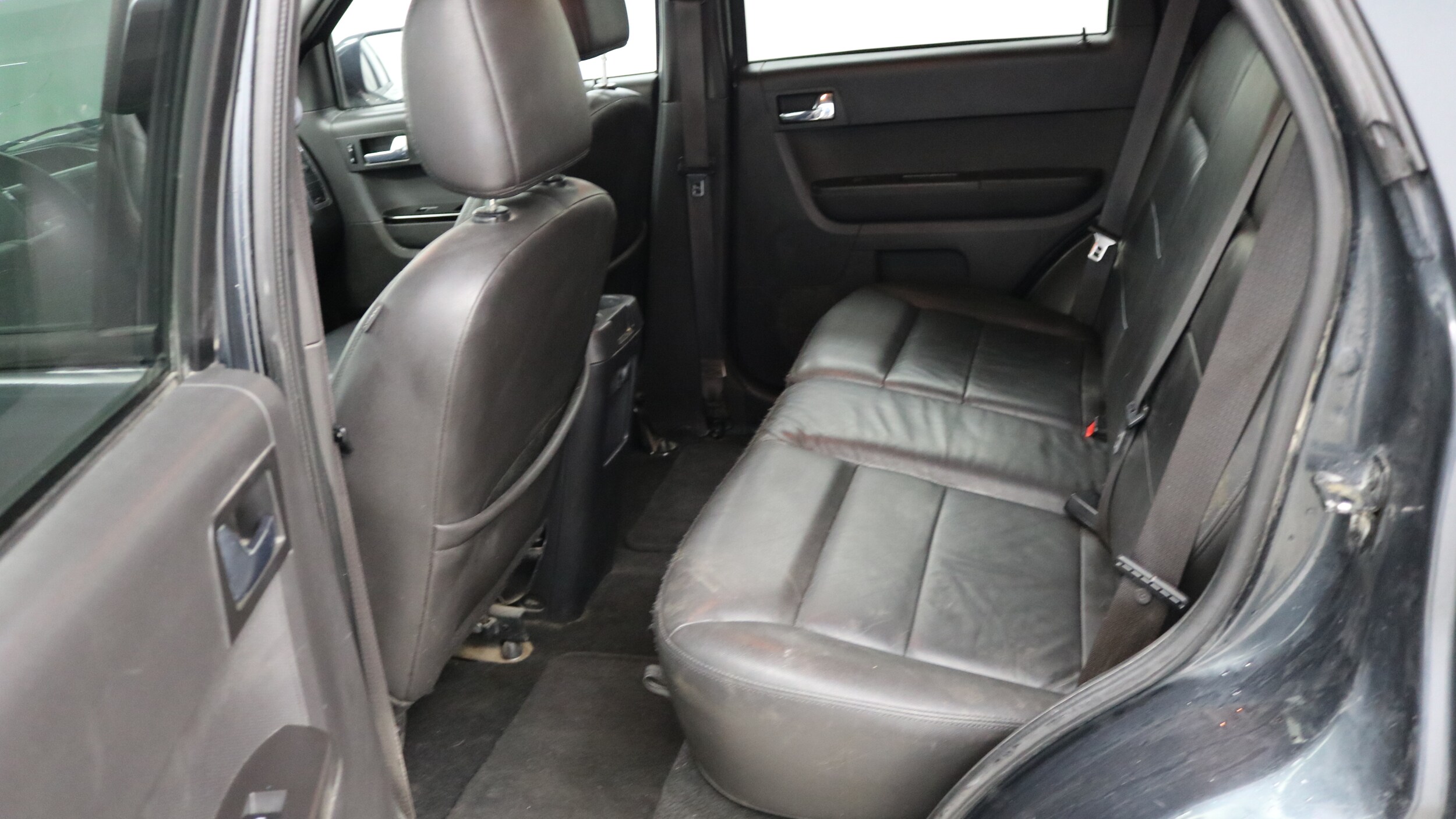 2008 Ford Escape Limited photo 4