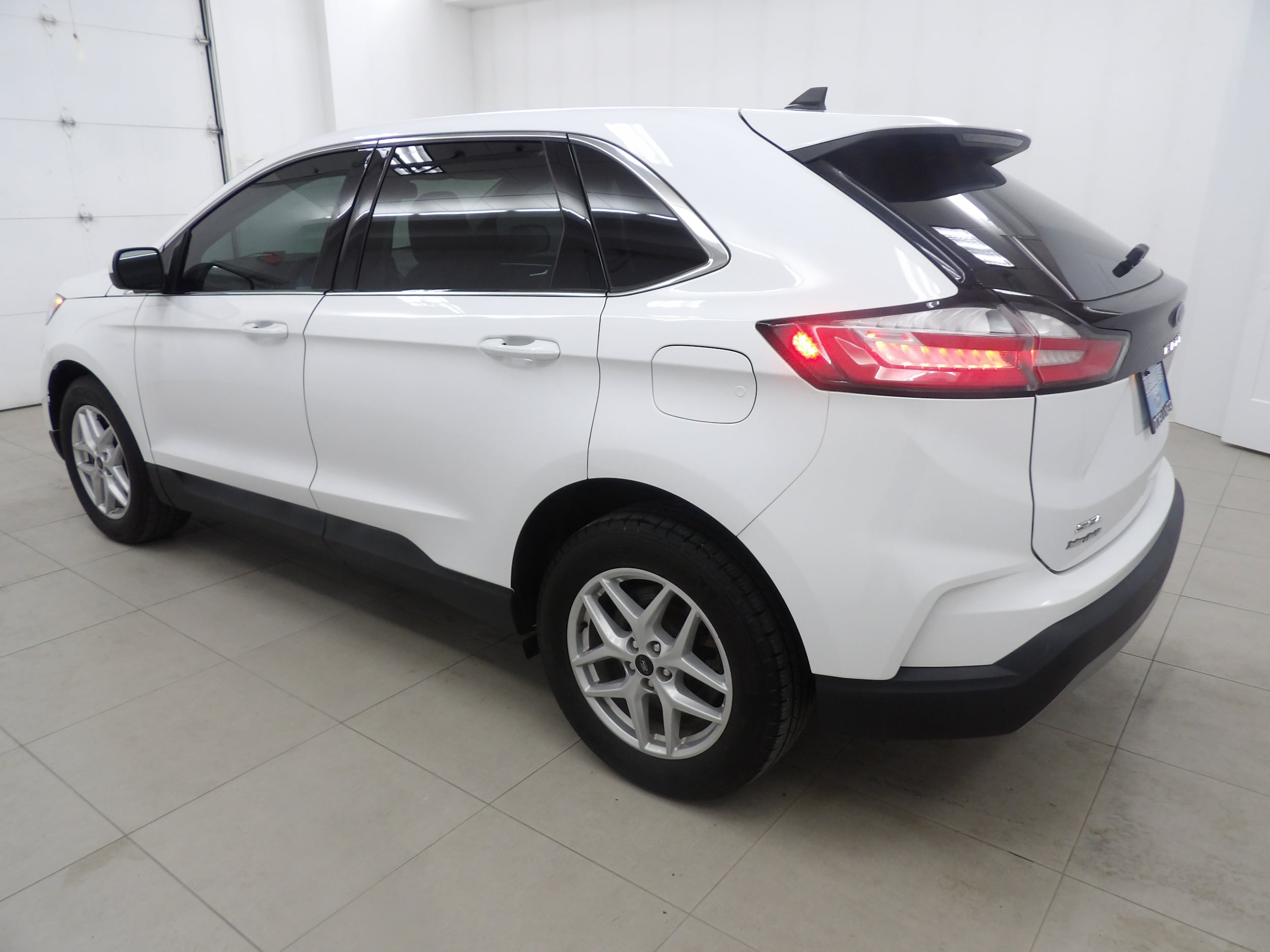 2024 Ford Edge SEL - Photo 6