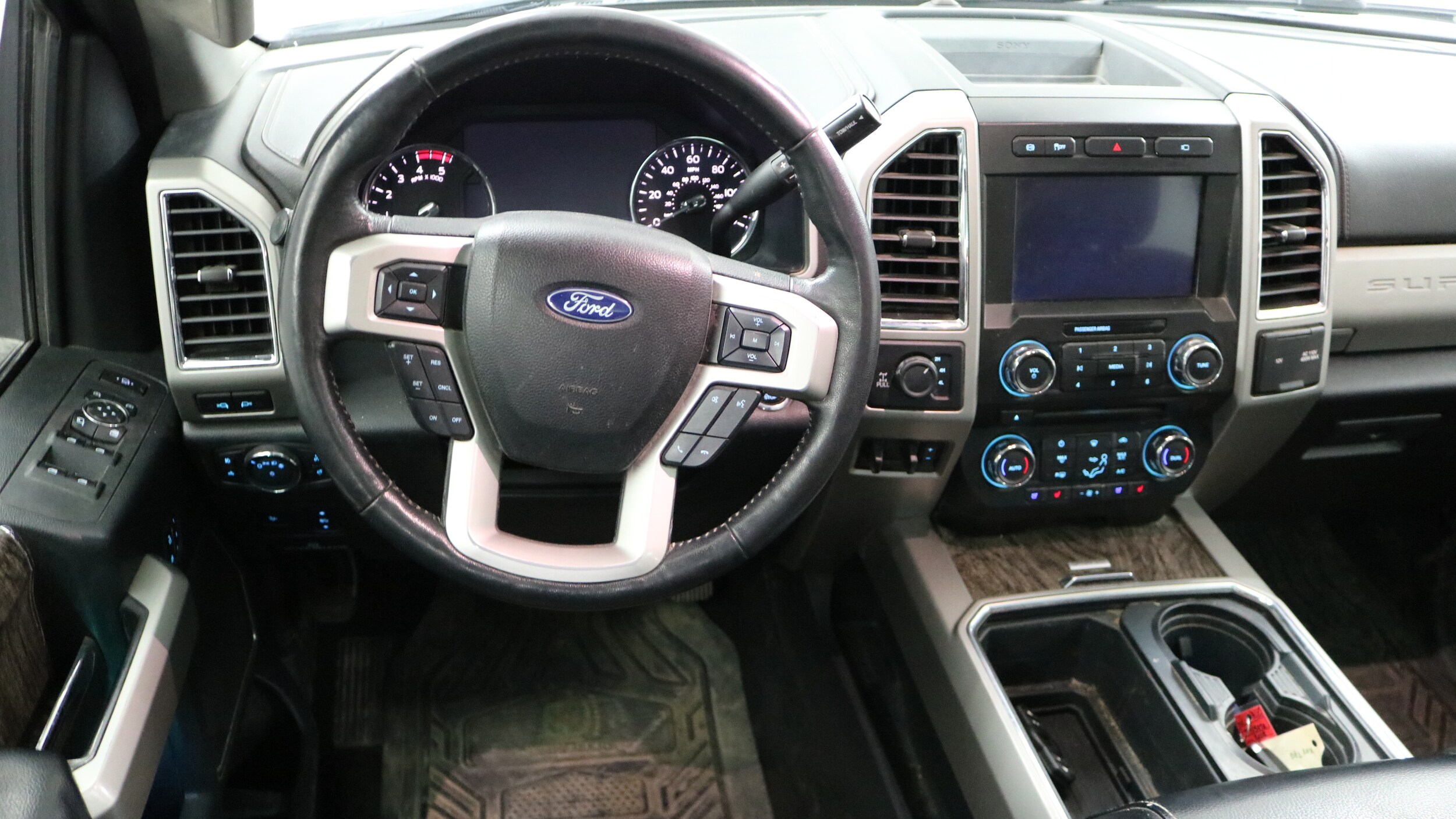 2018 Ford F-250 Lariat photo 2