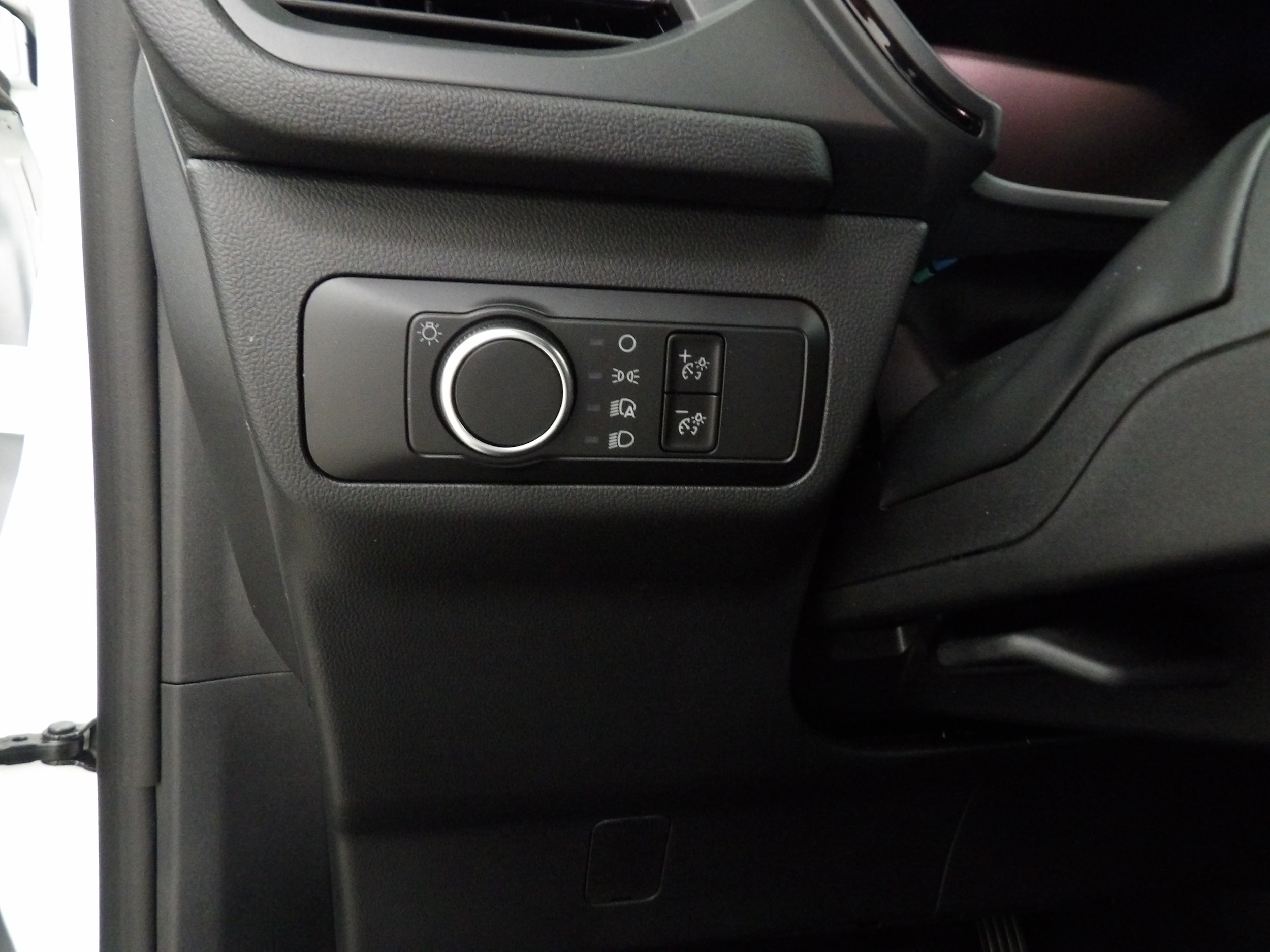 2026 Ford Escape ST-Line - Photo 14