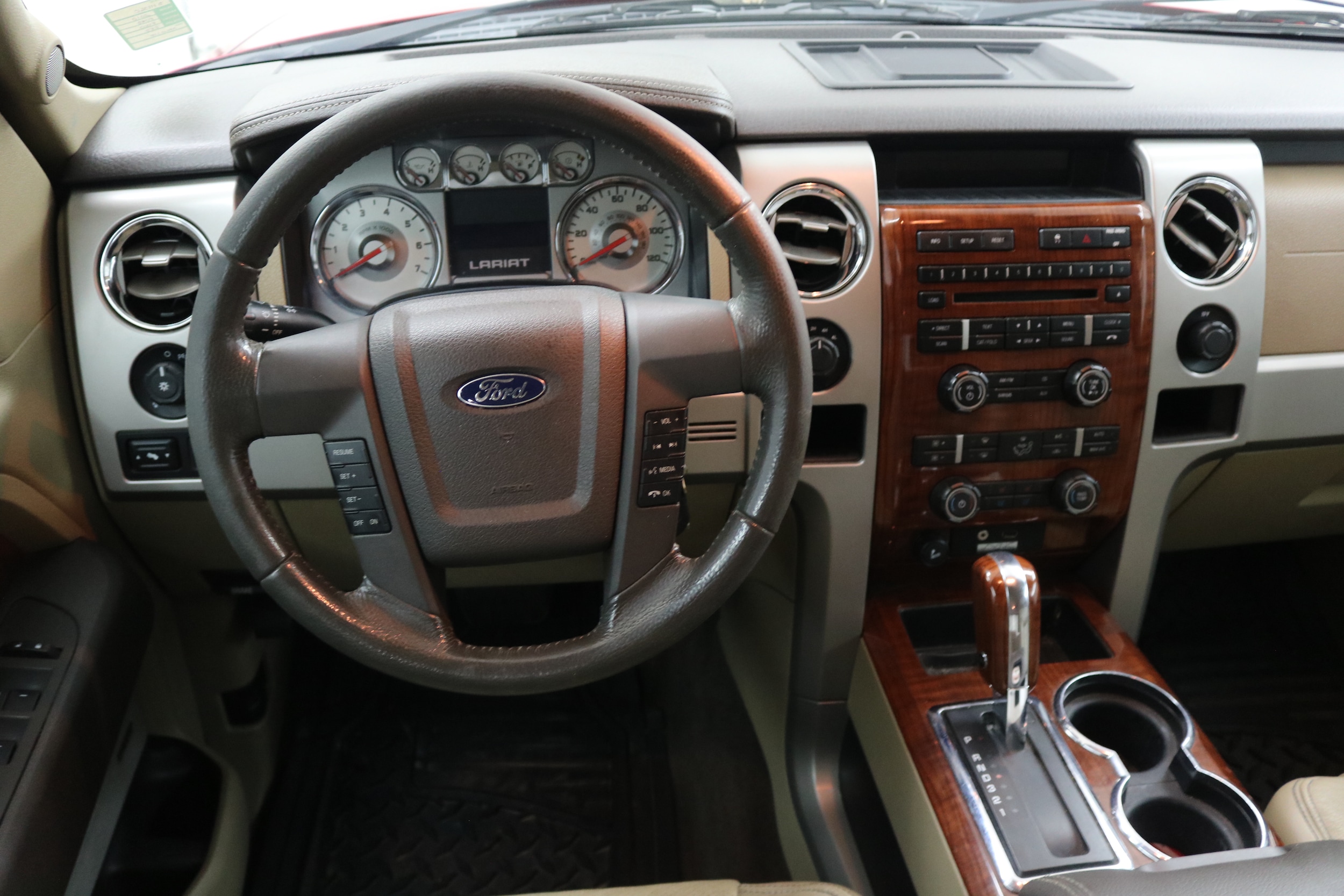 Used 2010 Ford F-150 Lariat with VIN 1FTFW1EV7AFC30118 for sale in Beatrice, NE