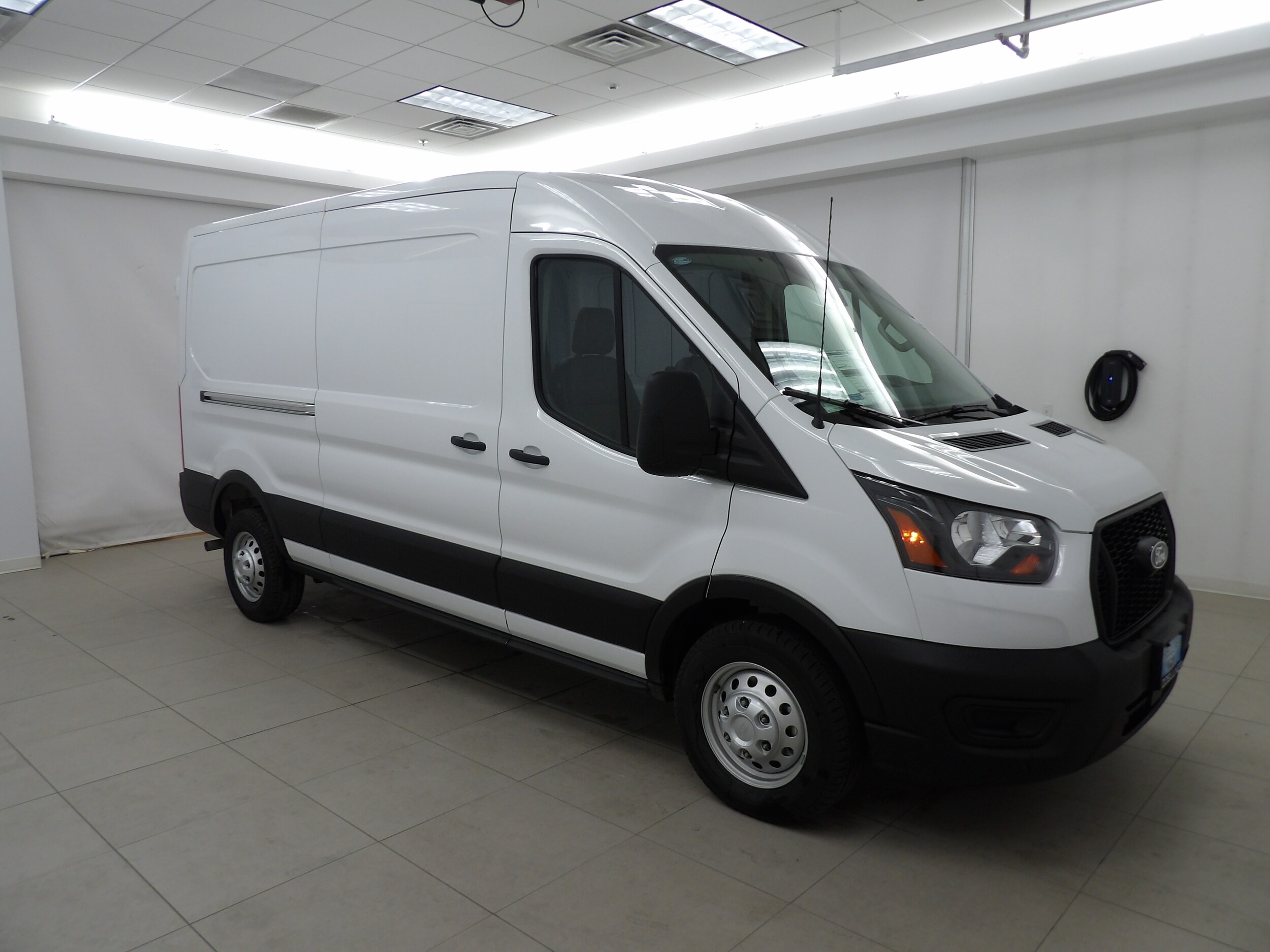 2026 Ford Transit Van Base - Photo 8