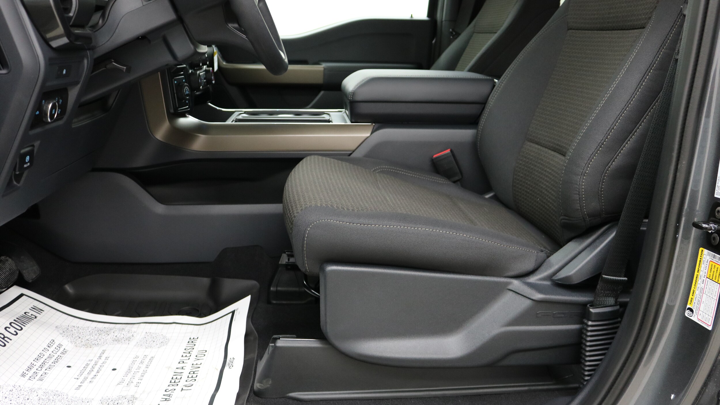 2025 Ford F-150 STX photo 3