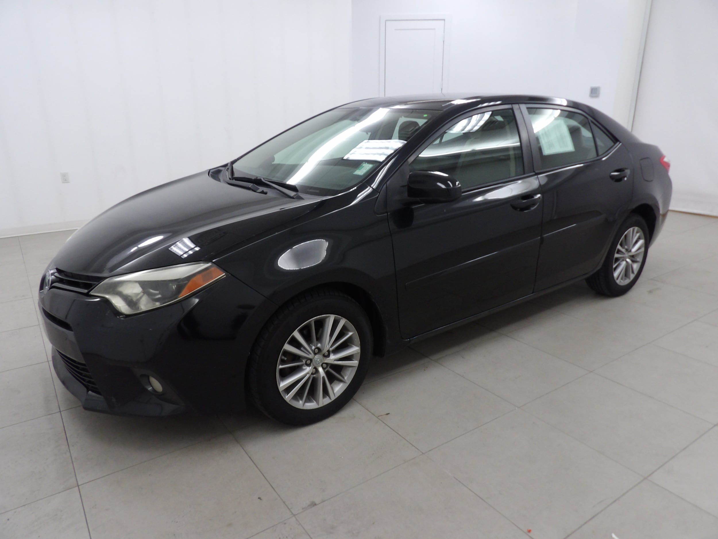 Used 2015 Toyota Corolla LE Plus with VIN 5YFBURHE8FP240509 for sale in Beatrice, NE