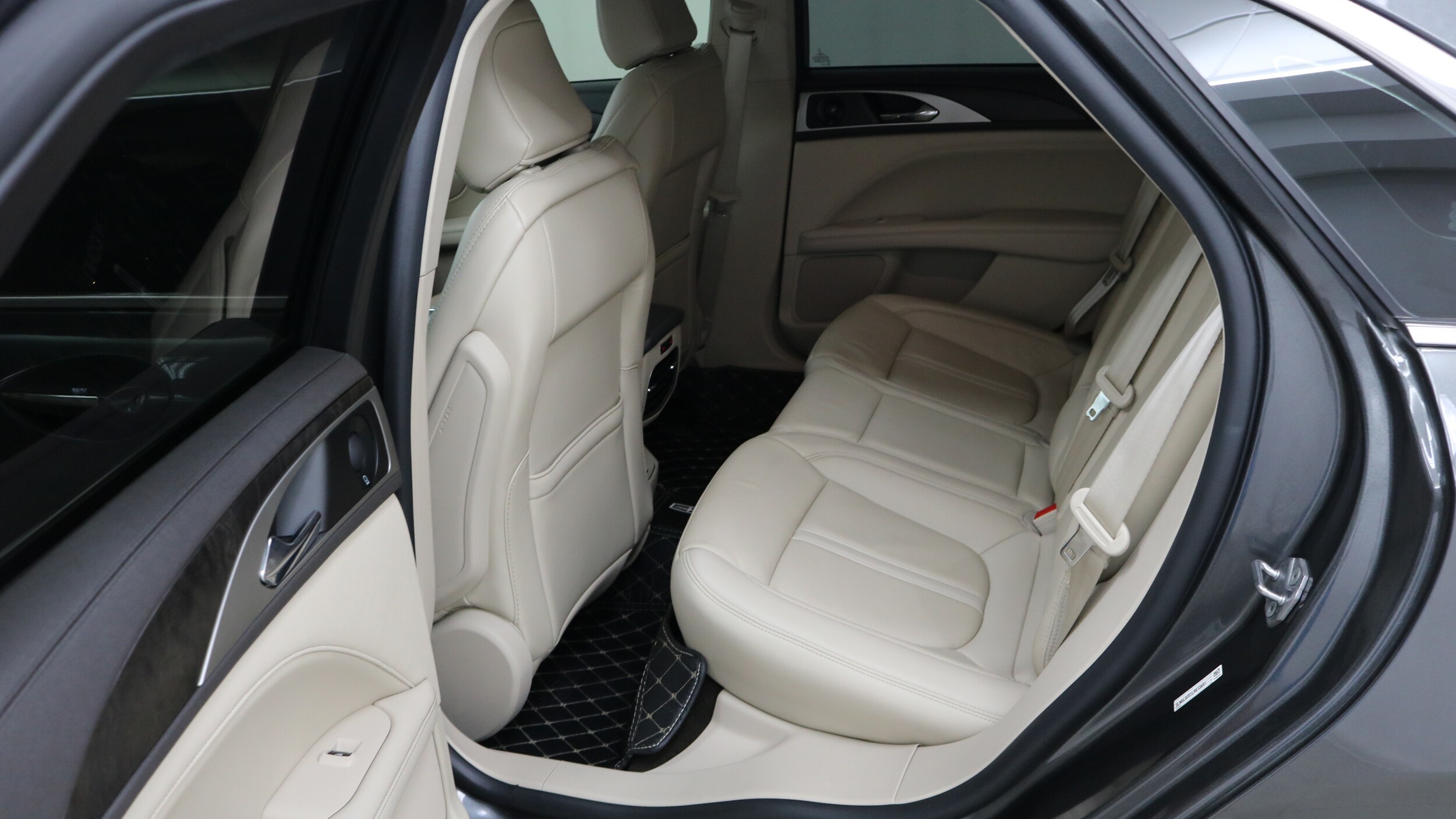 2020 Lincoln MKZ Reserve photo 4
